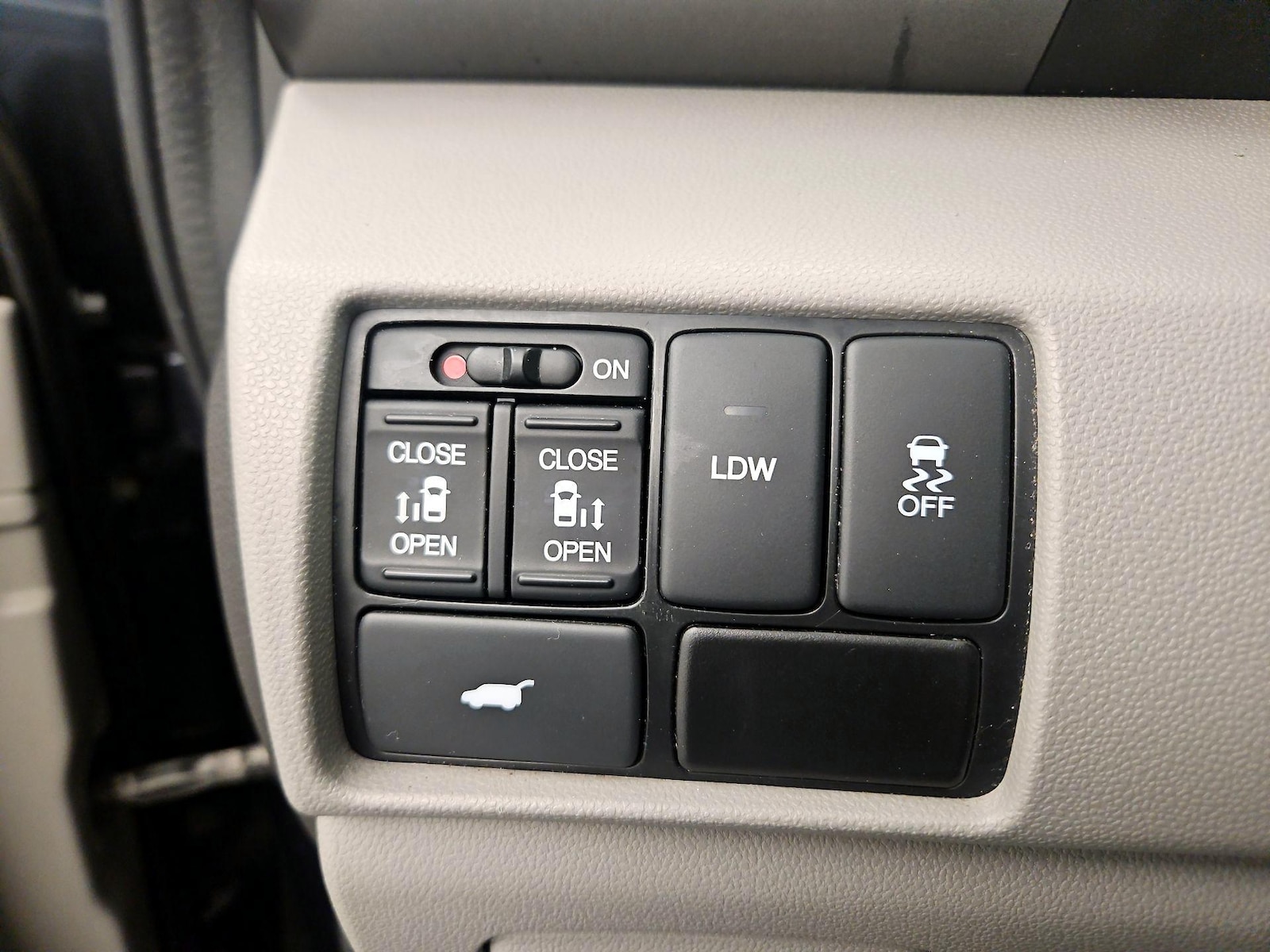 2015 Honda Odyssey EX-L - Photo 14