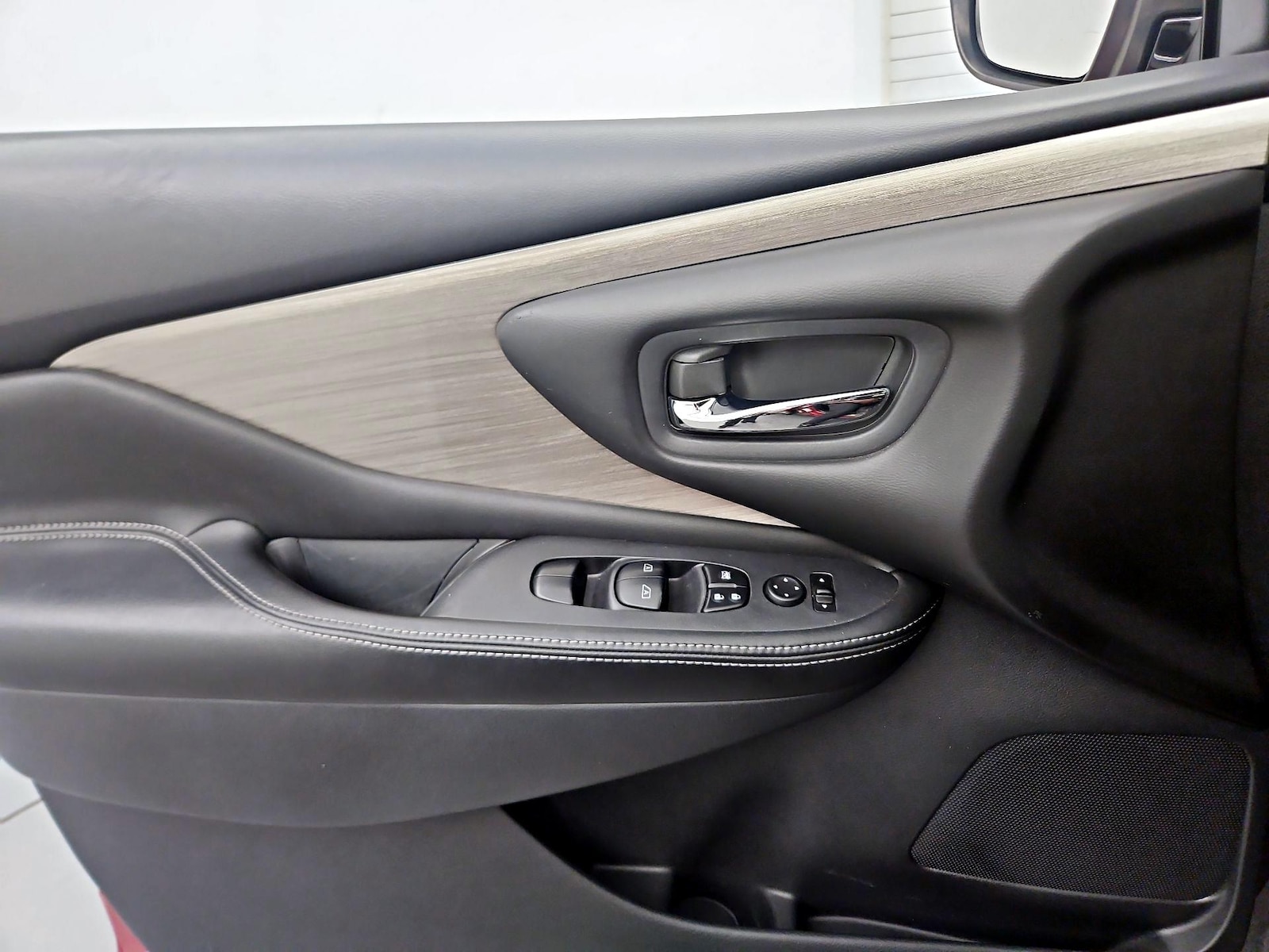 2018 Nissan Murano SV - Photo 11