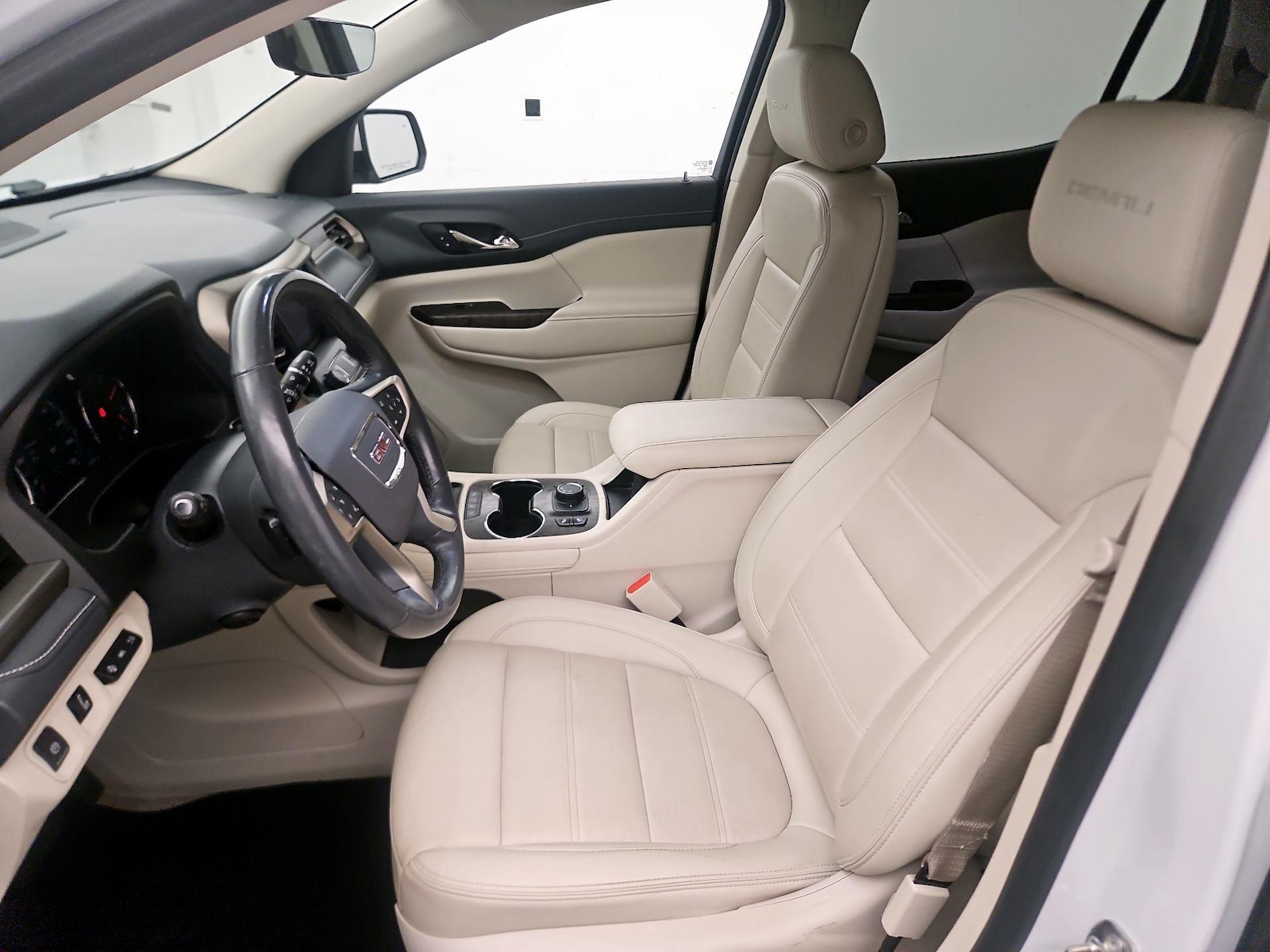 2022 GMC Acadia Denali - Photo 10