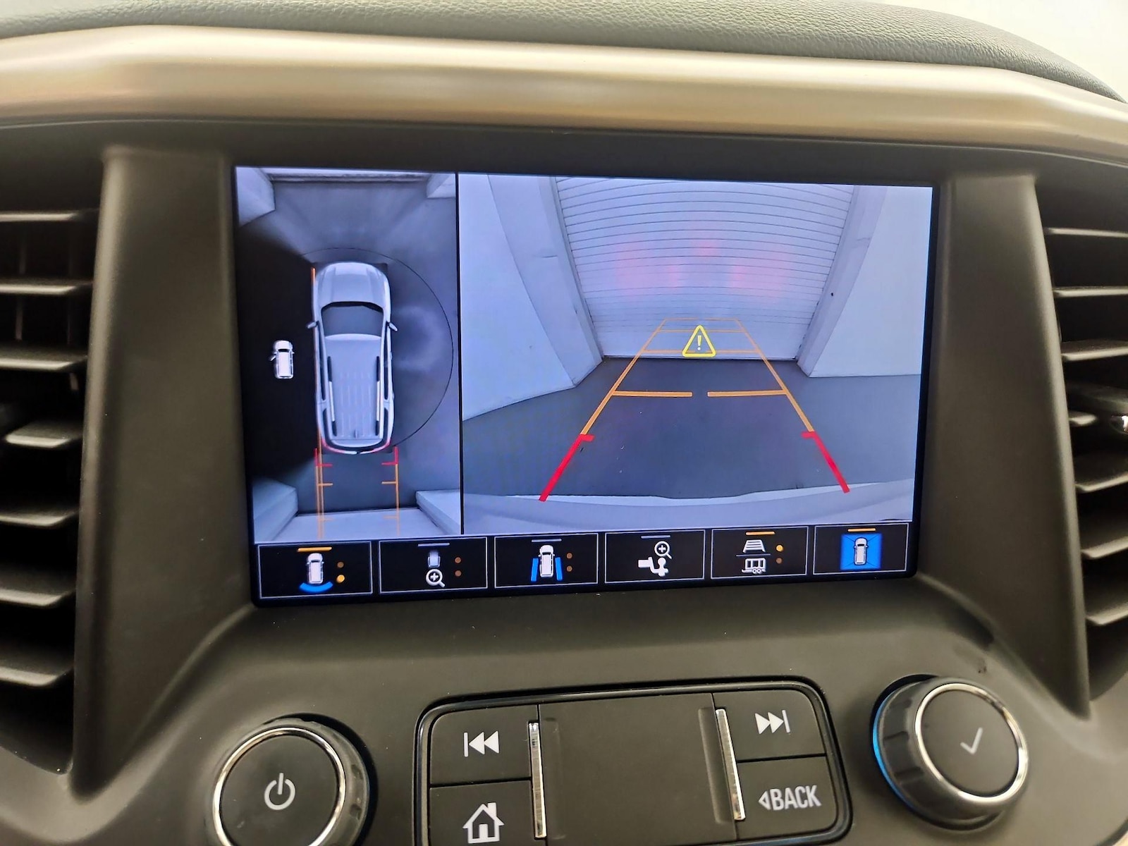 2022 GMC Acadia Denali - Photo 14
