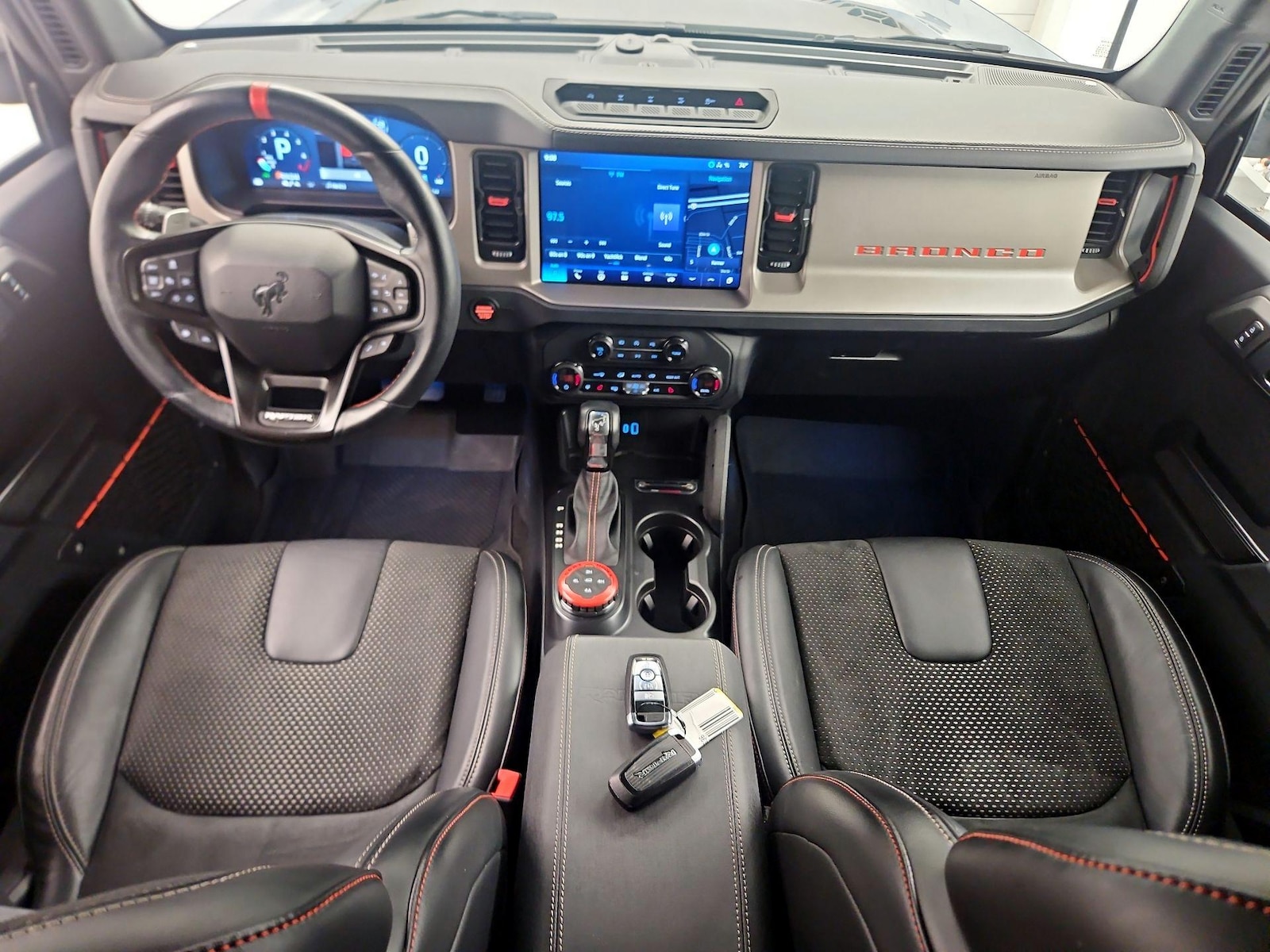 Apple CarPlay® & Android Auto™