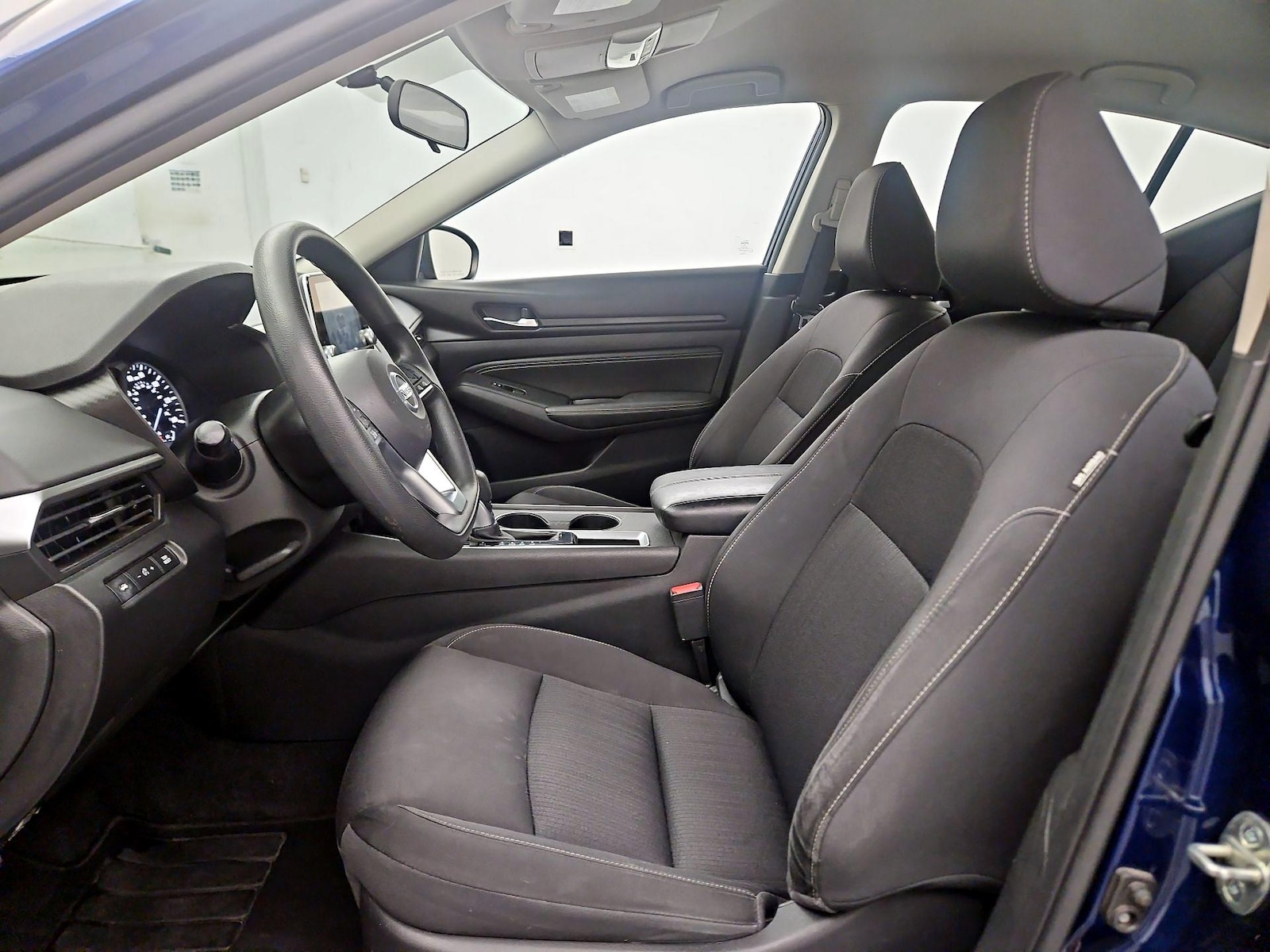 Power Seat(s) & Side Airbags