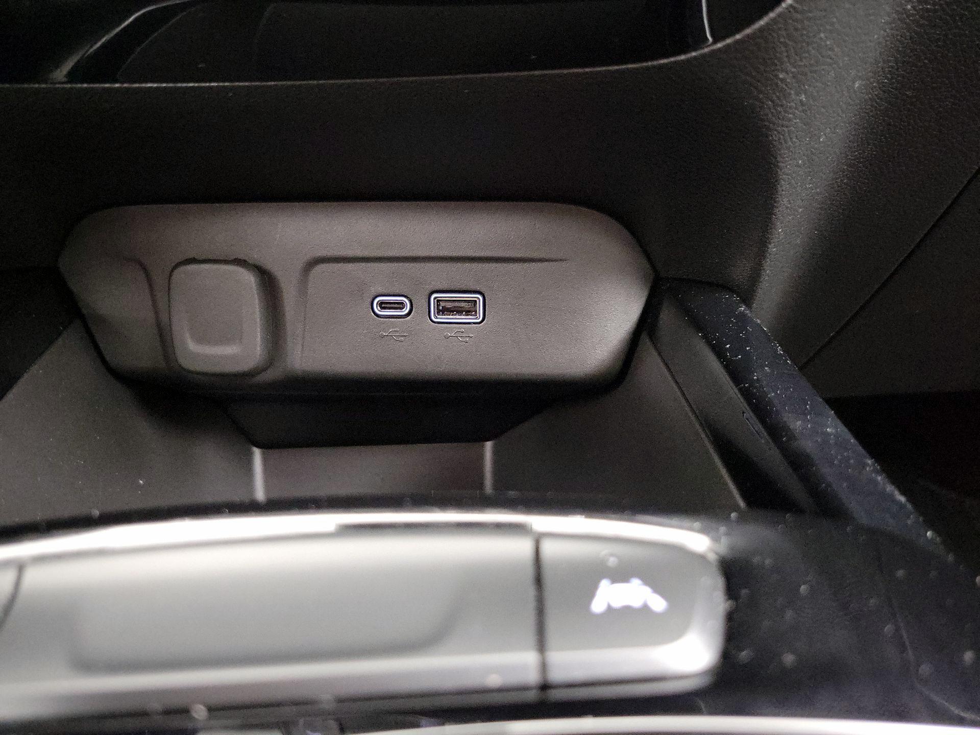 Thumbnail: 2025 Chevrolet Trax - 18