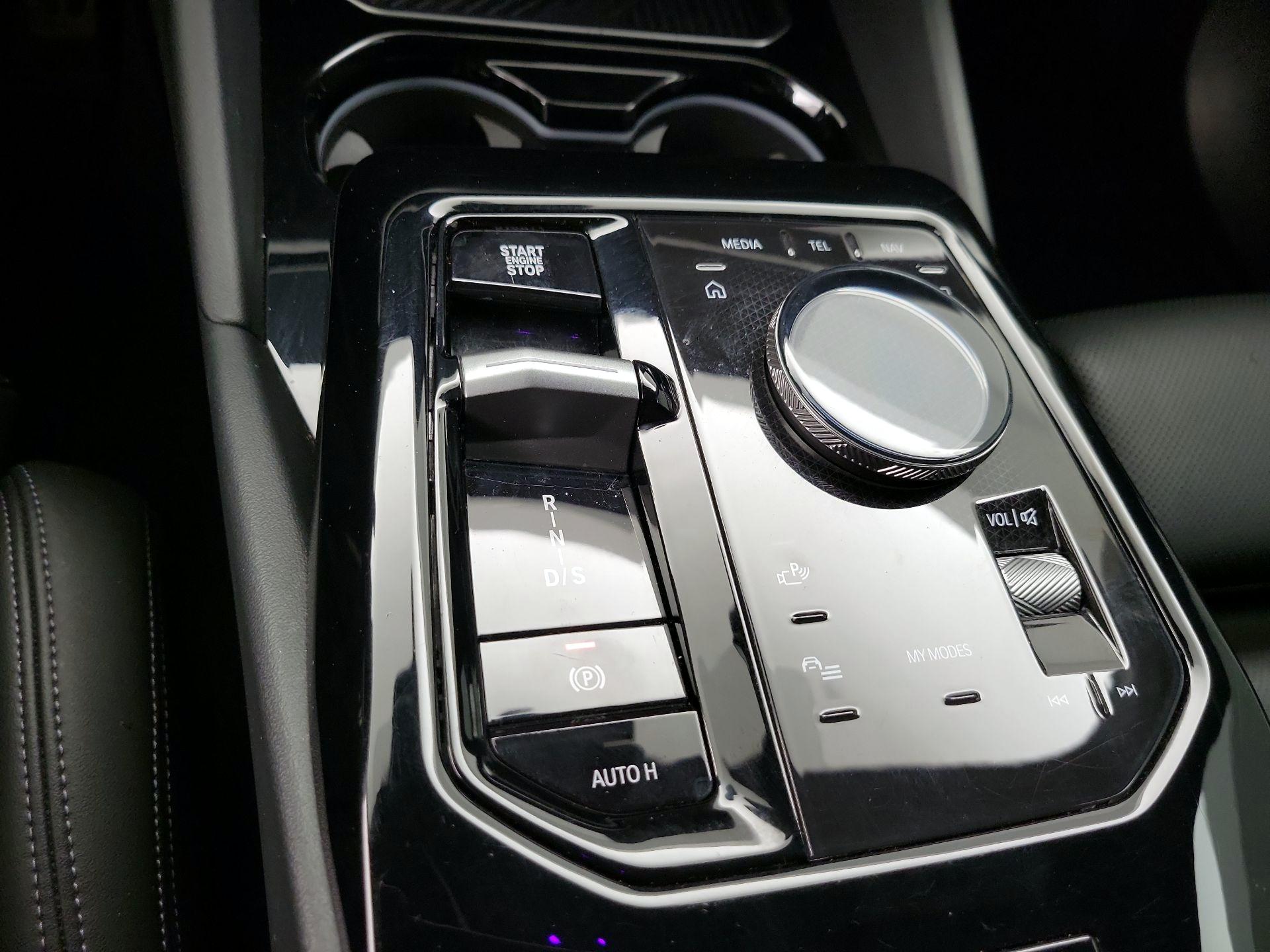 Thumbnail: 2024 BMW 5 Series - 18