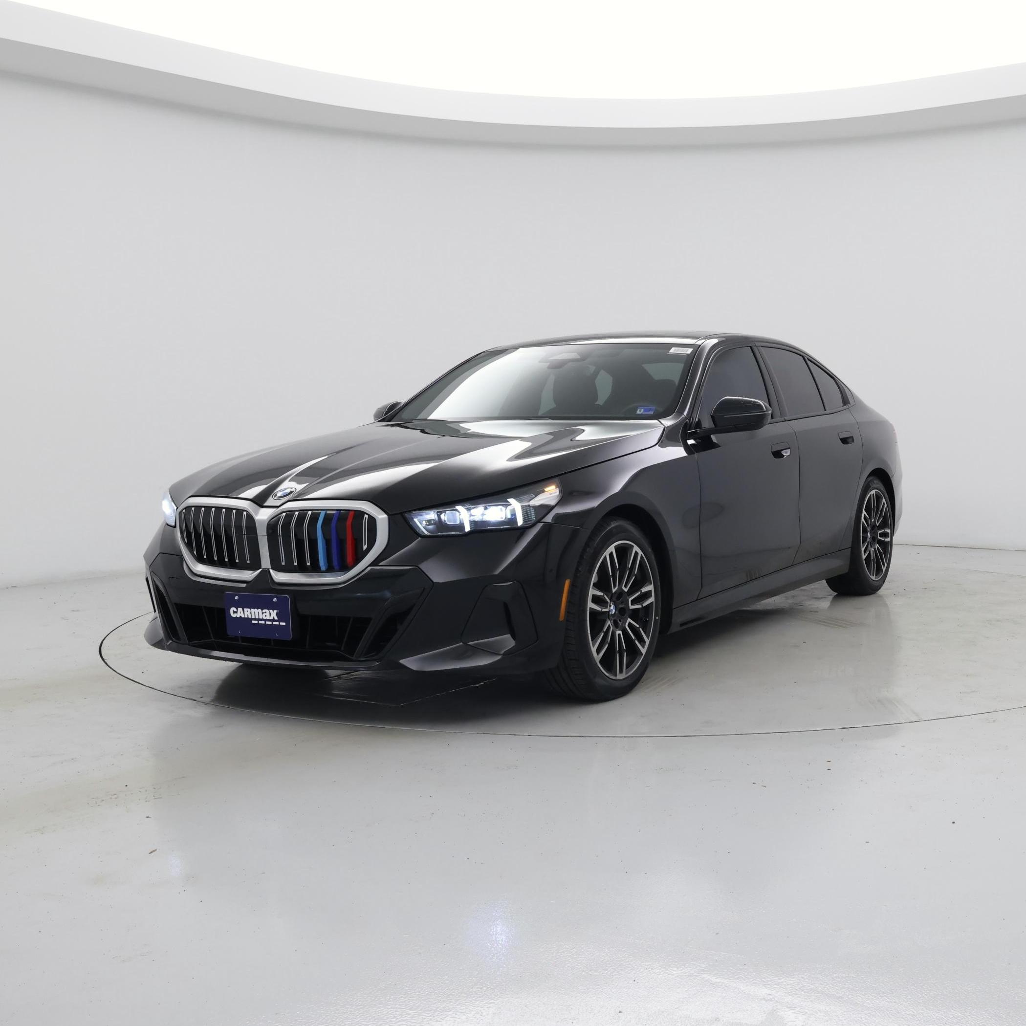 Thumbnail: 2024 BMW 5 Series - 4