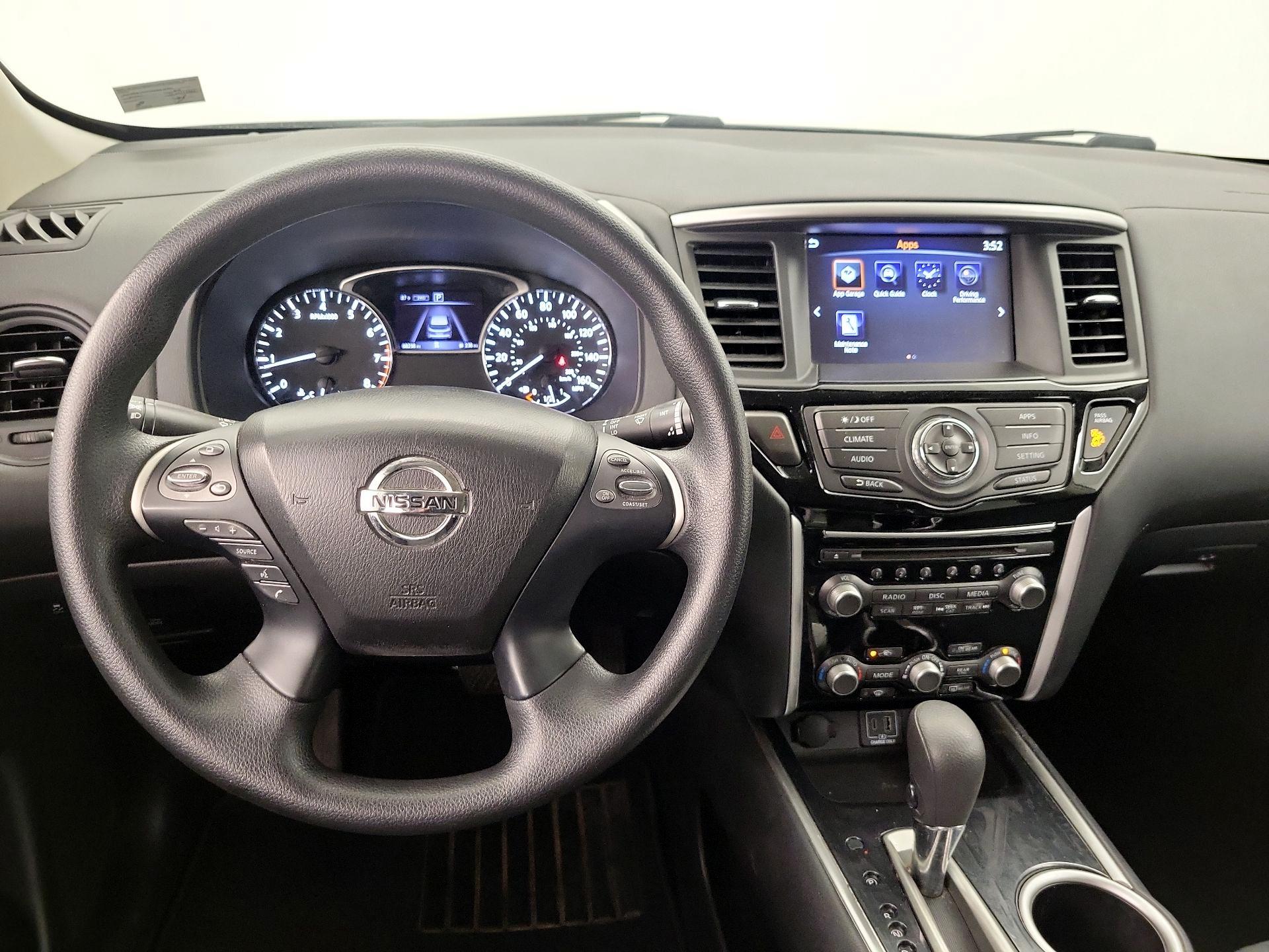 Thumbnail: 2019 Nissan Pathfinder - 10
