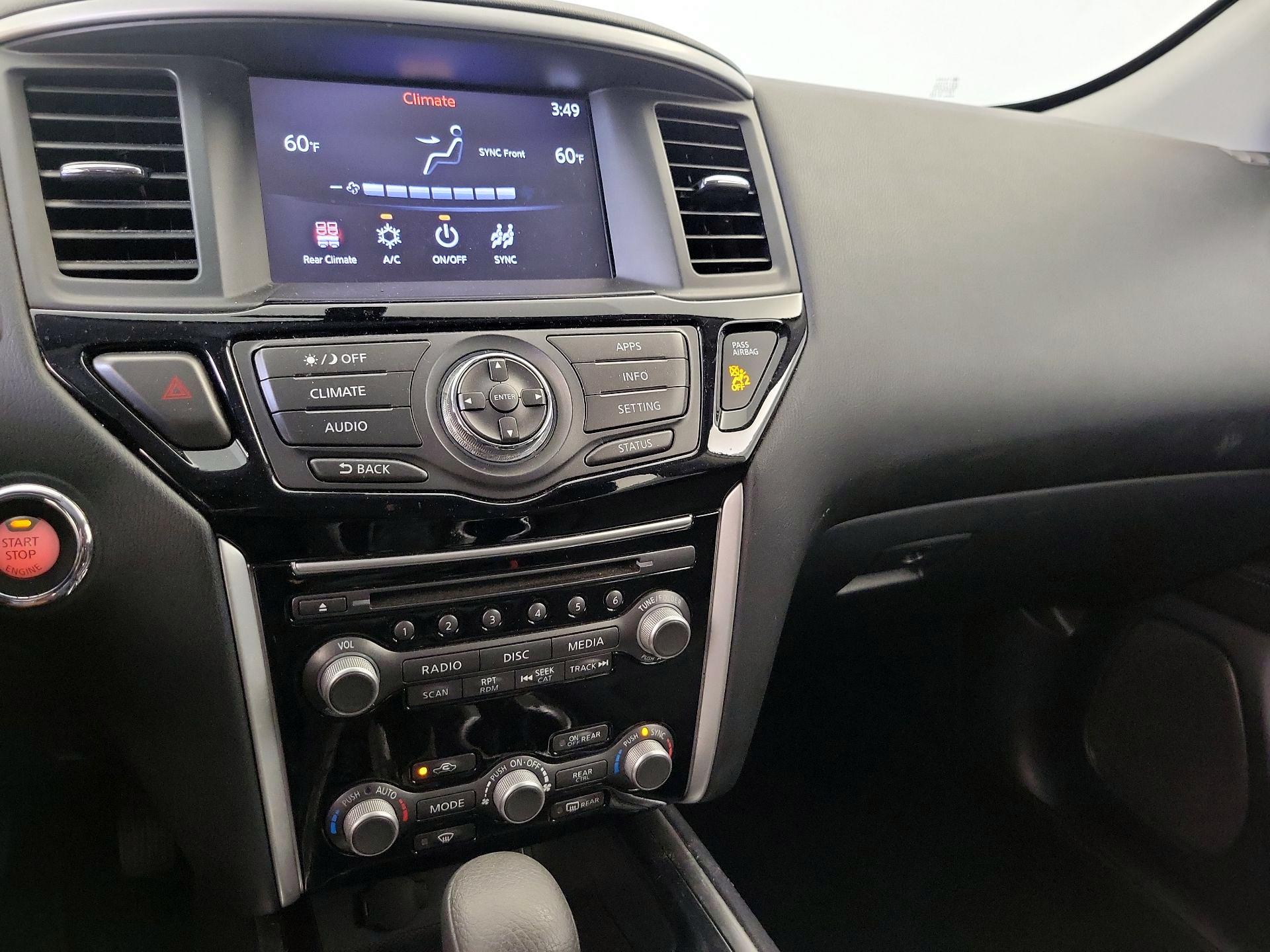 Thumbnail: 2019 Nissan Pathfinder - 16