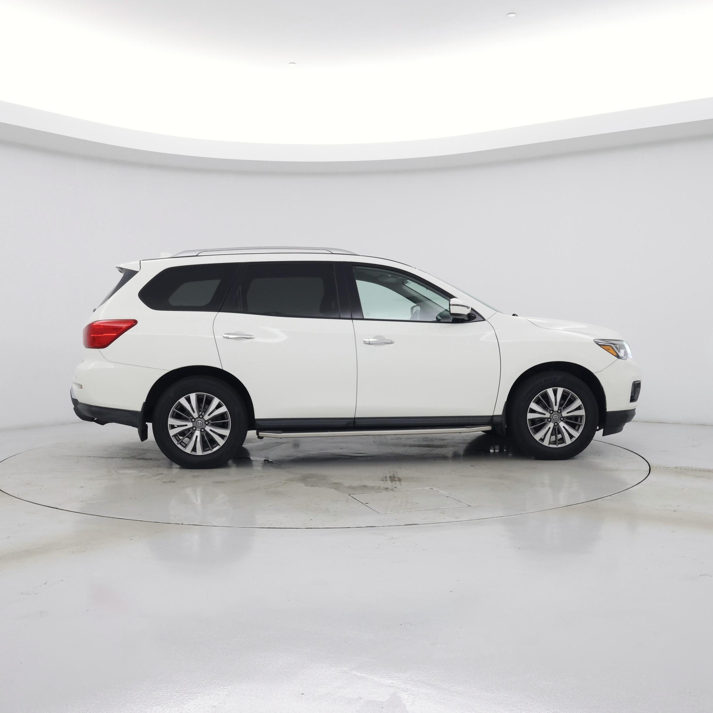 Thumbnail: 2019 Nissan Pathfinder - 7