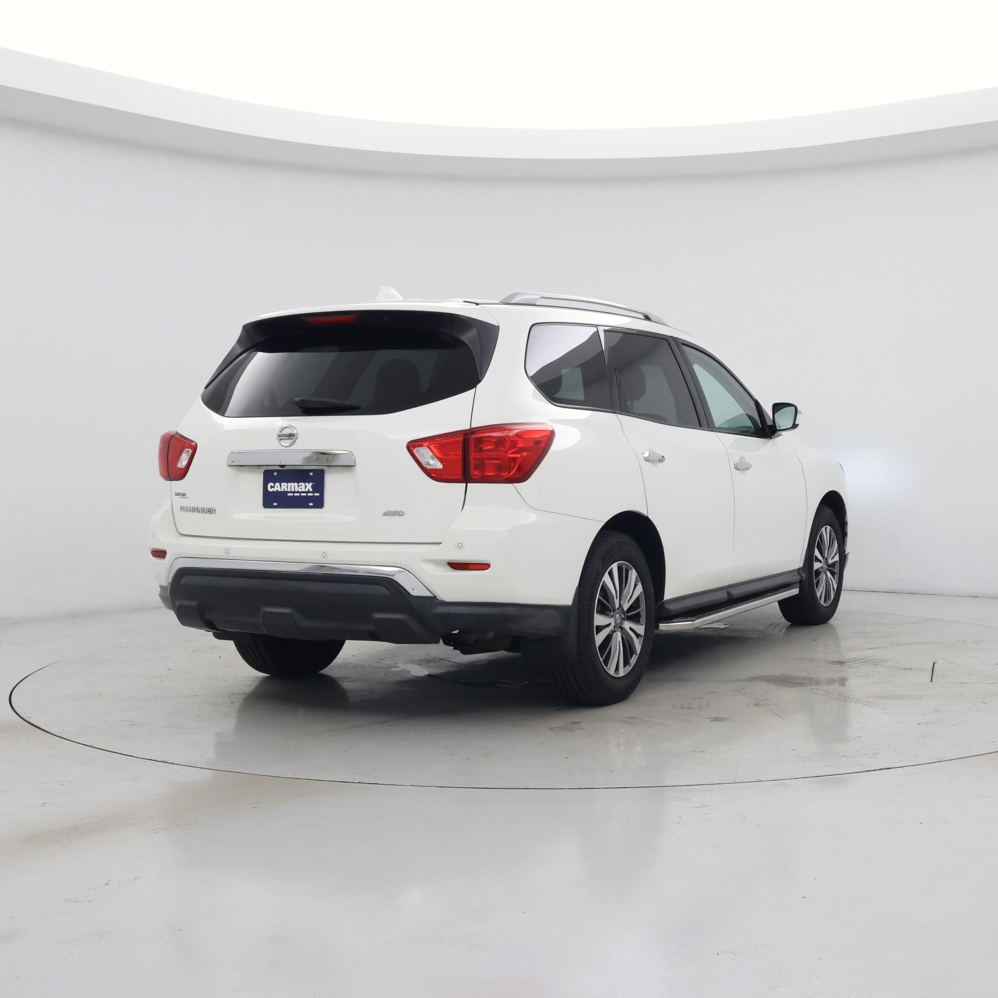 Thumbnail: 2019 Nissan Pathfinder - 8