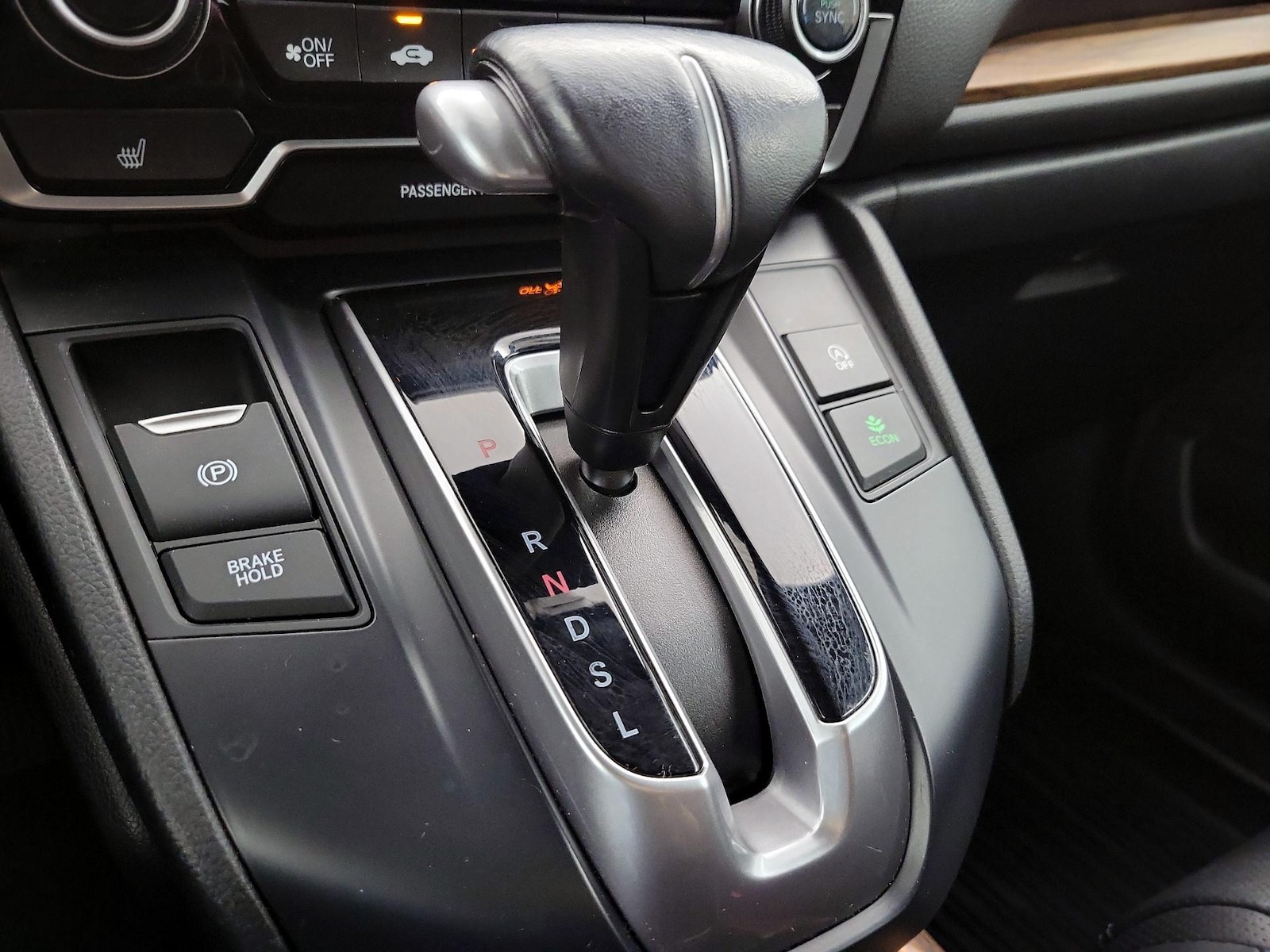 2020 Honda CR-V Touring - Photo 19