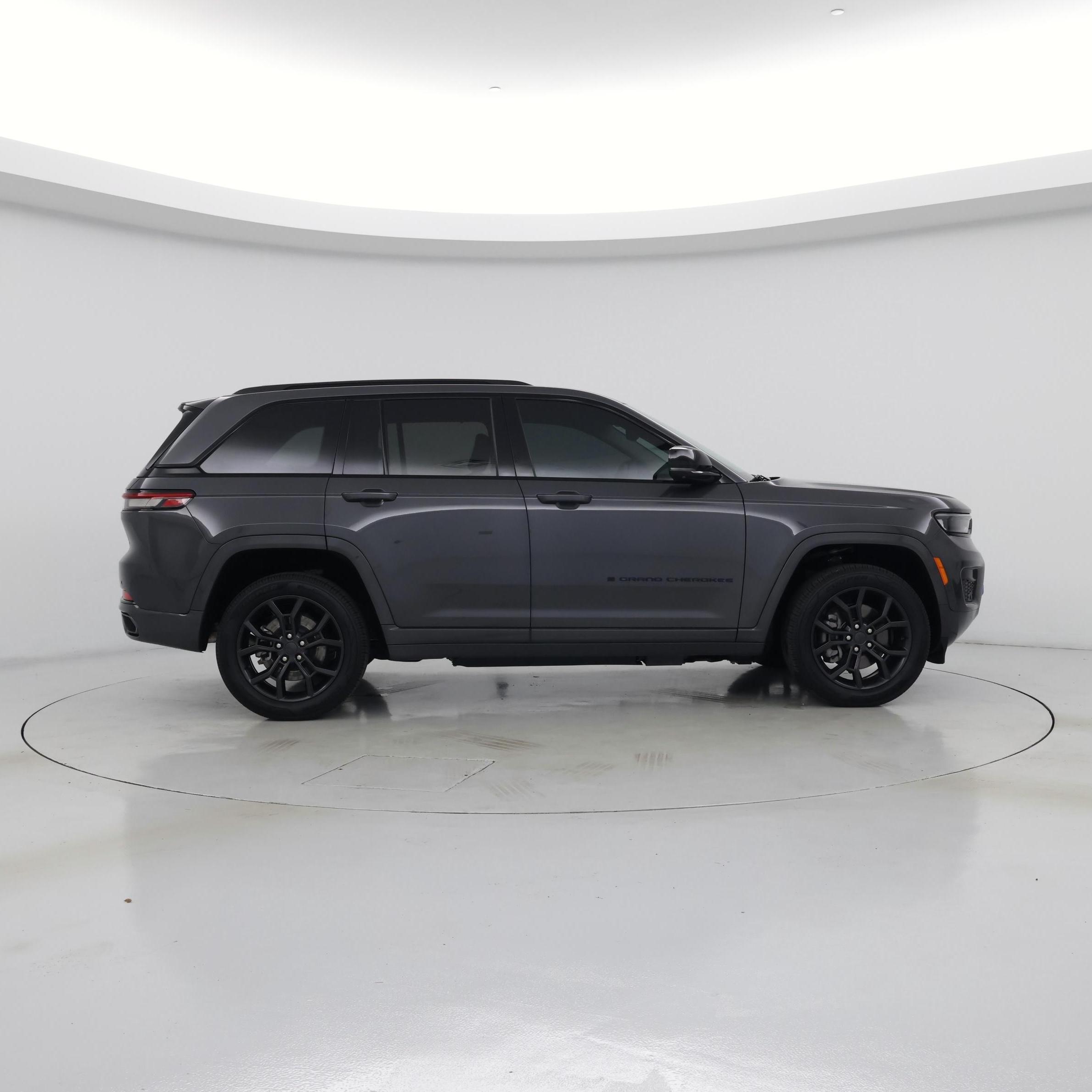 Thumbnail: 2023 Jeep Grand Cherokee - 7