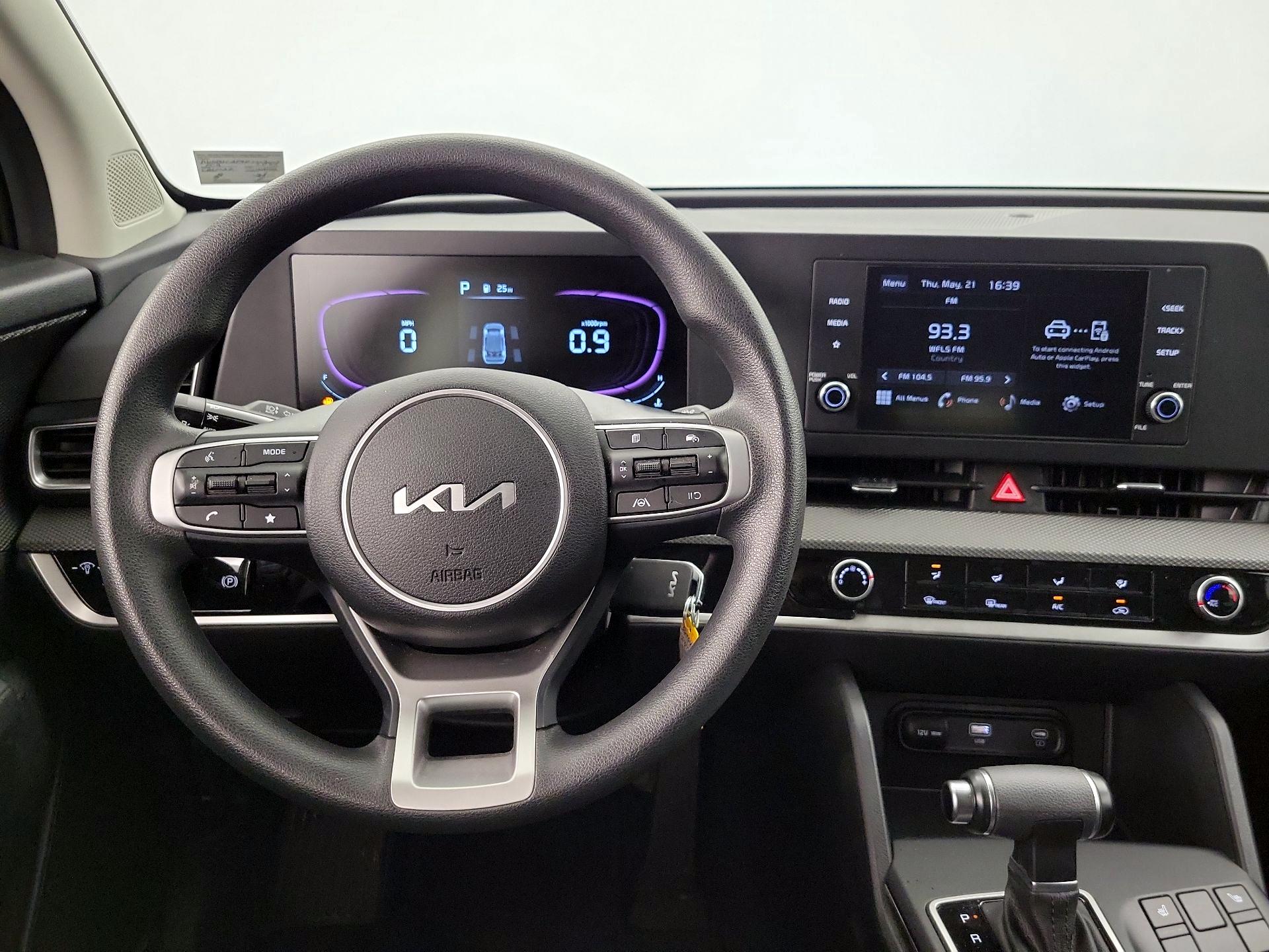 Thumbnail: 2023 Kia Sportage - 10