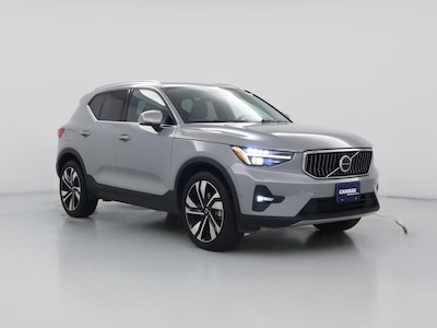 2024 Volvo XC40 B5 Ultimate Bright Theme