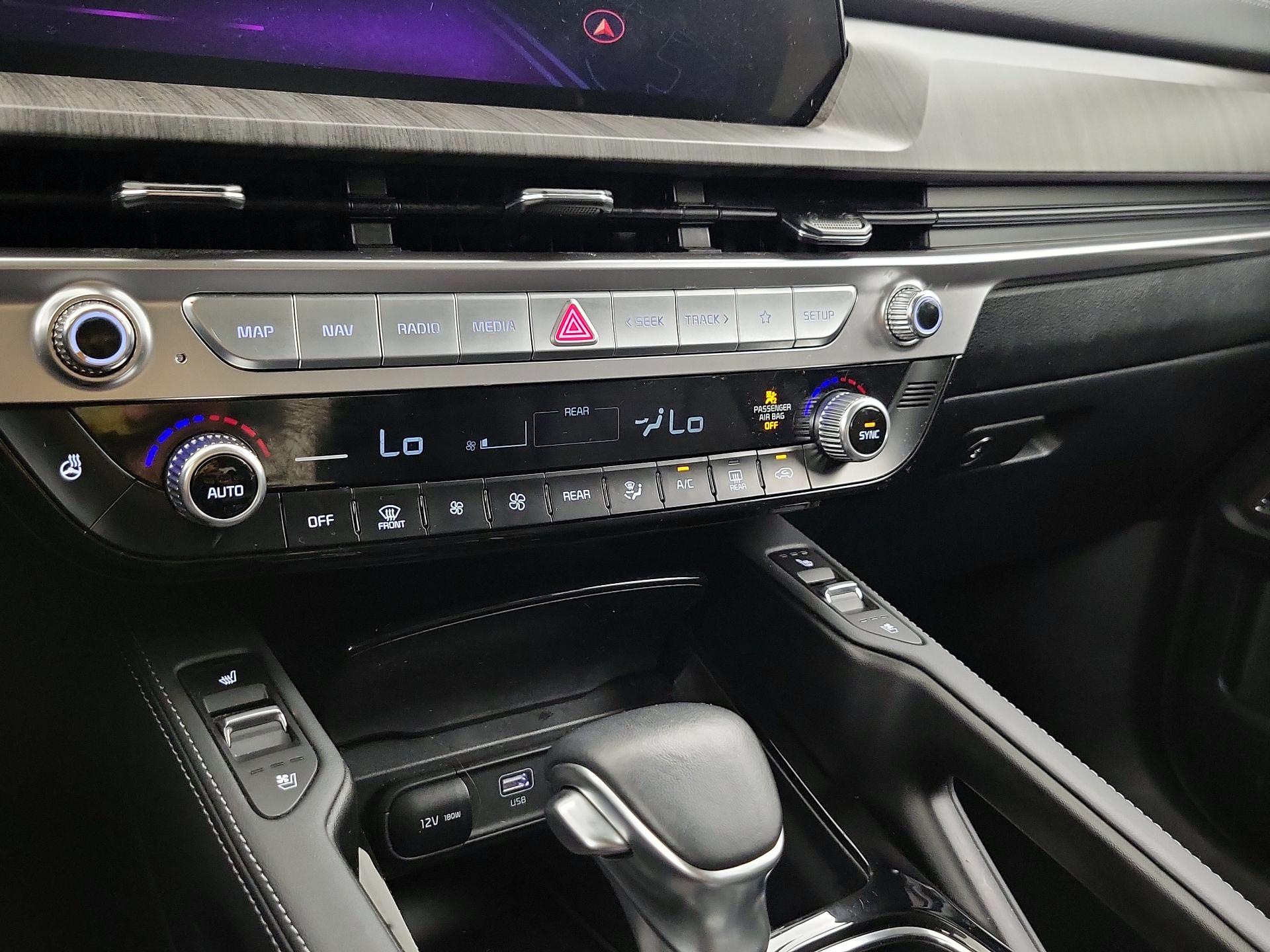 Thumbnail: 2024 Kia Telluride - 17