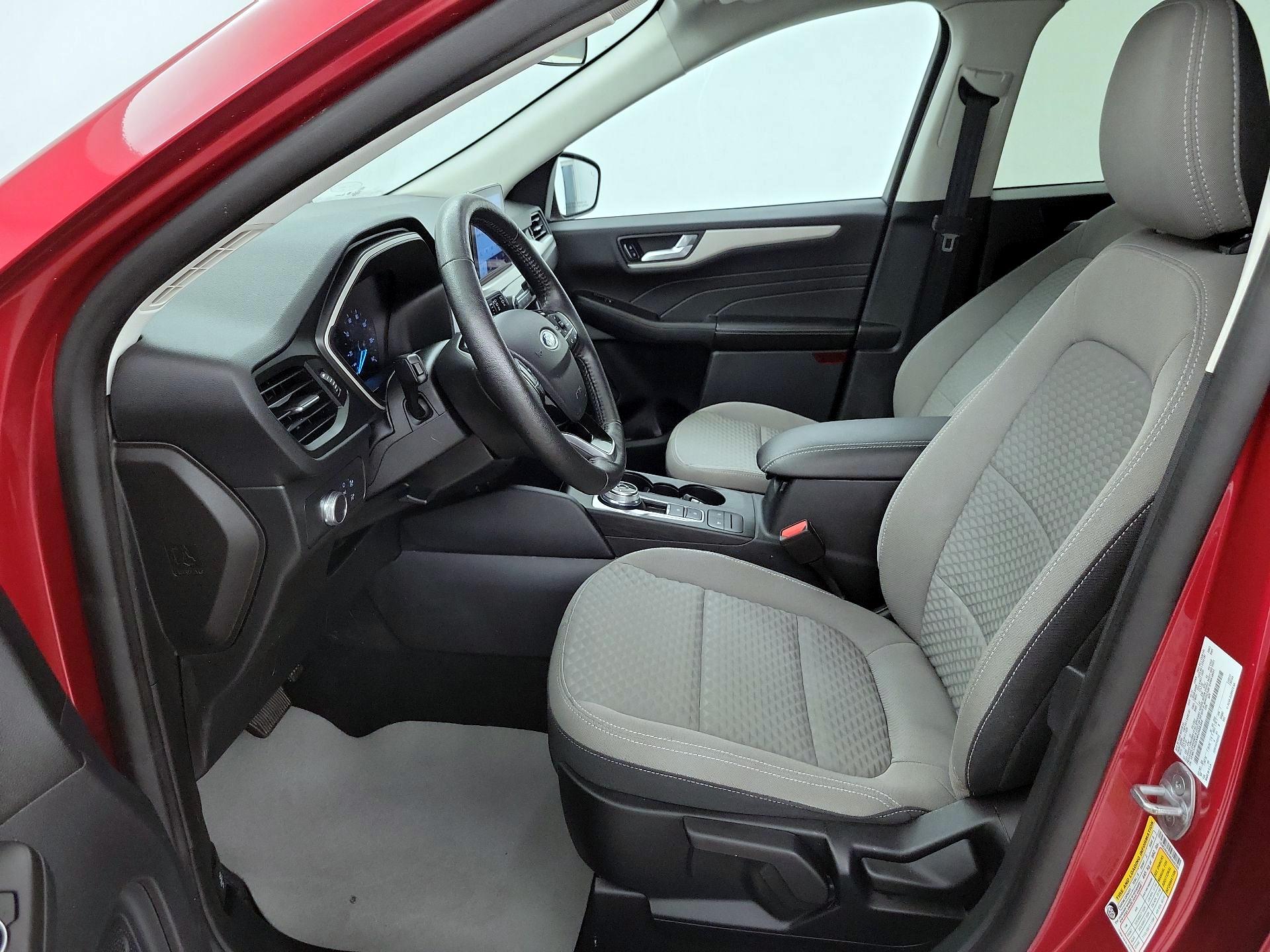 Thumbnail: 2021 Ford Escape - 11