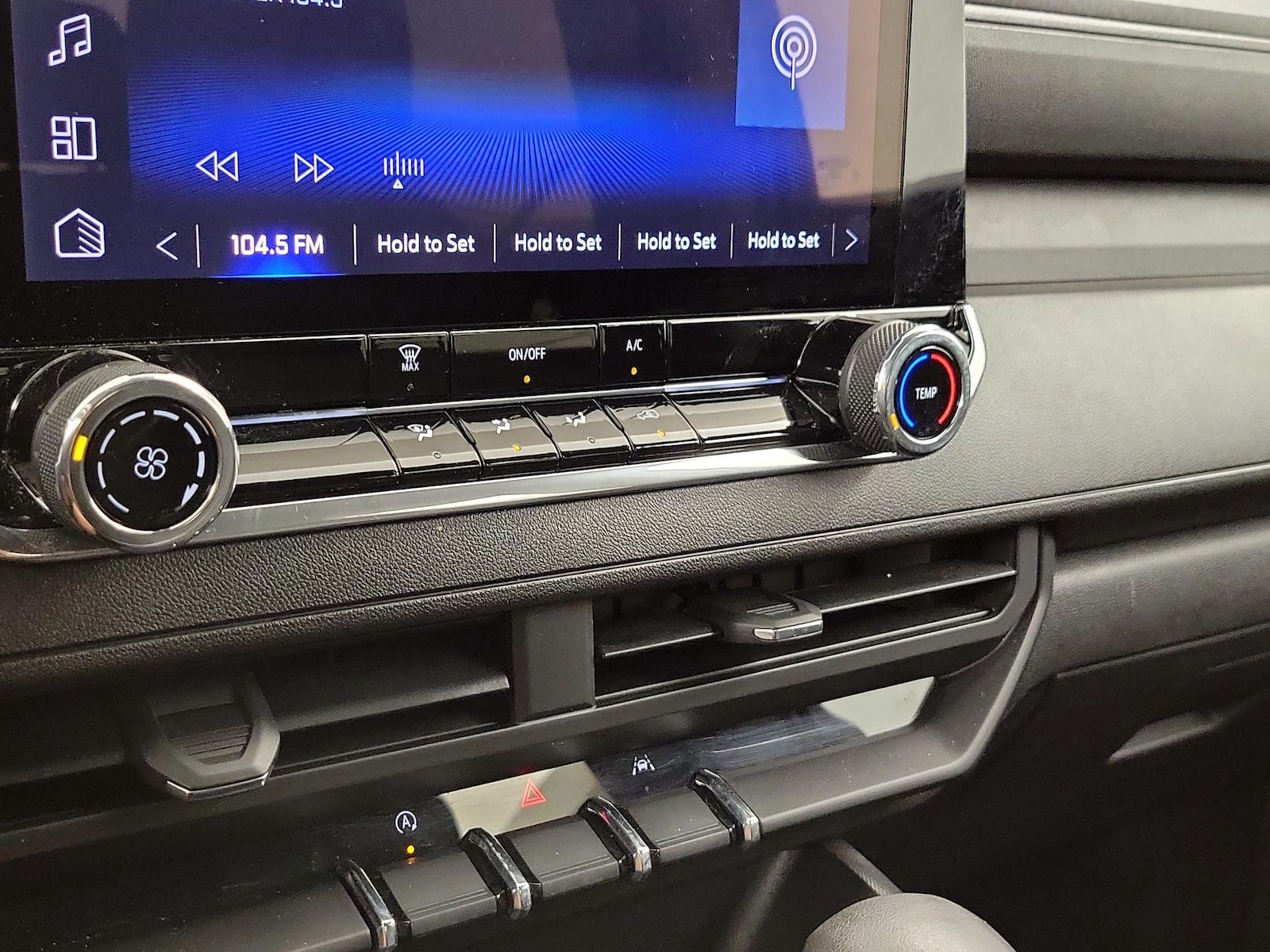 2024 Chevrolet Colorado Work Truck - Photo 16