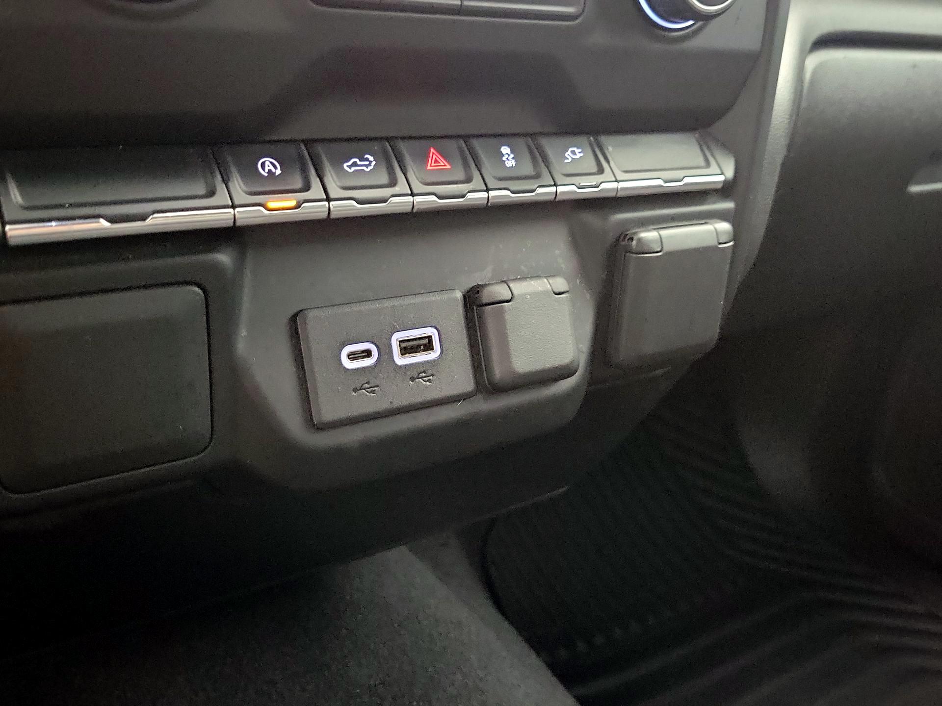 Thumbnail: 2021 Chevrolet Silverado 1500 - 18