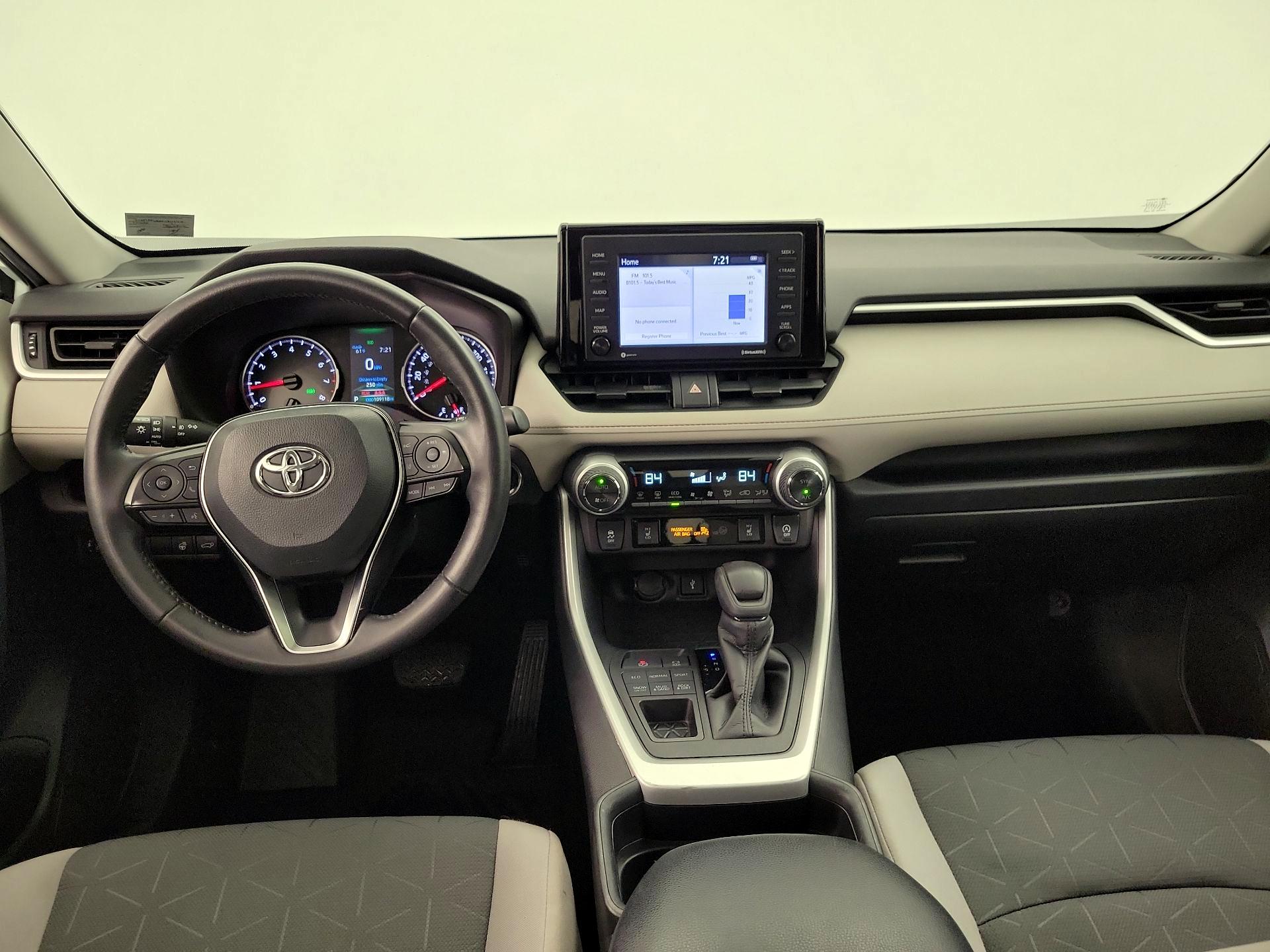 Thumbnail: 2021 Toyota RAV4 - 9