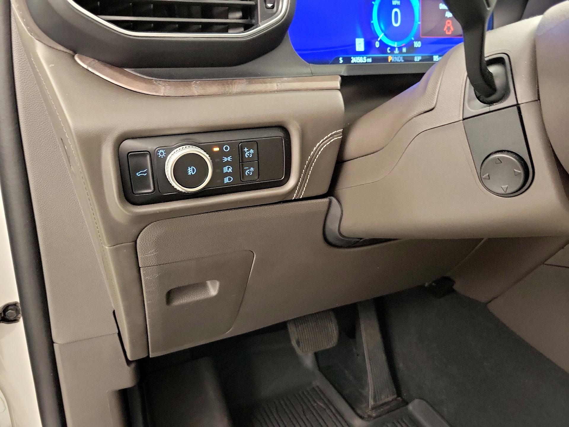 Thumbnail: 2022 Ford Explorer - 13