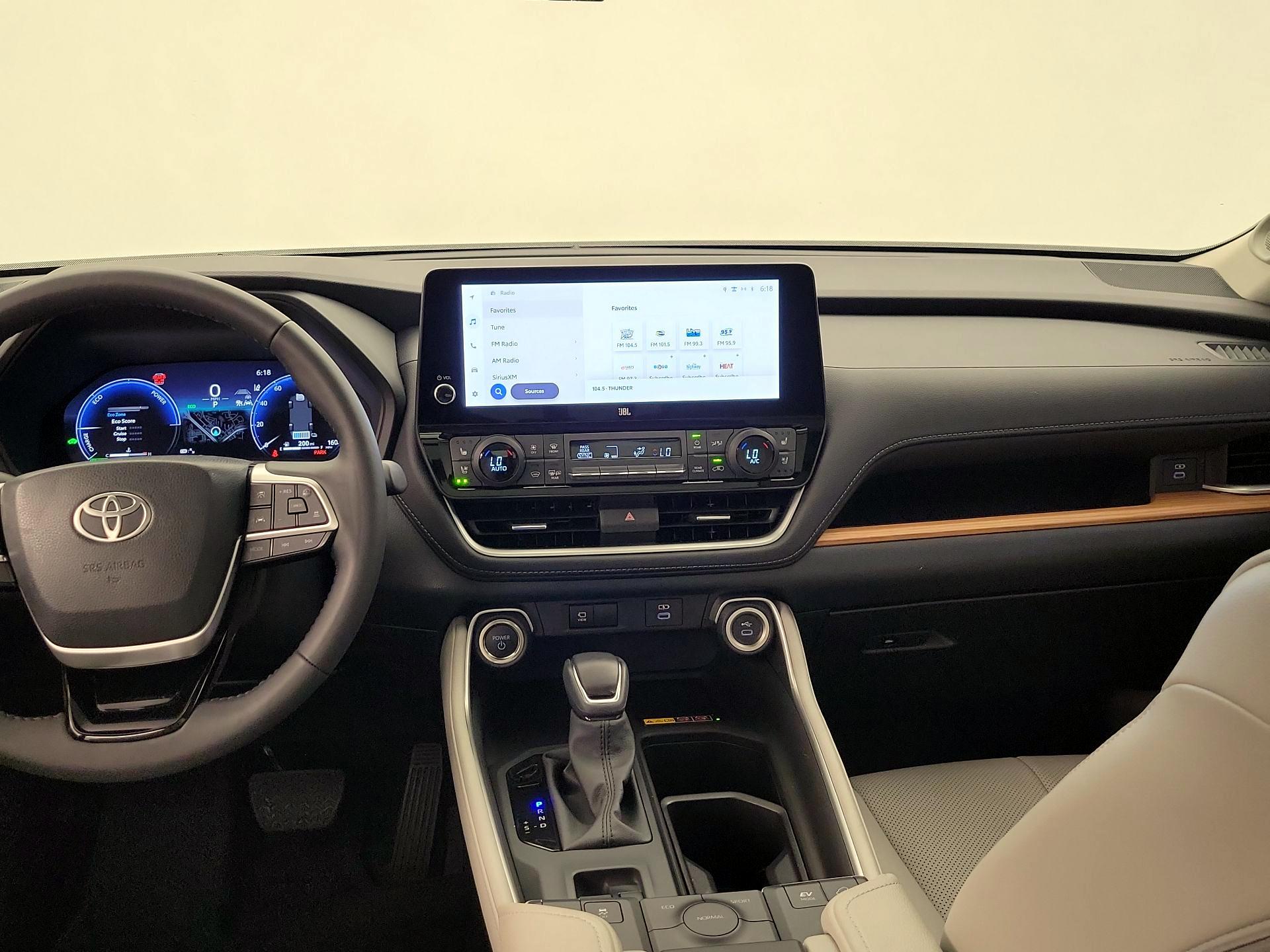 Thumbnail: 2025 Toyota Highlander - 9