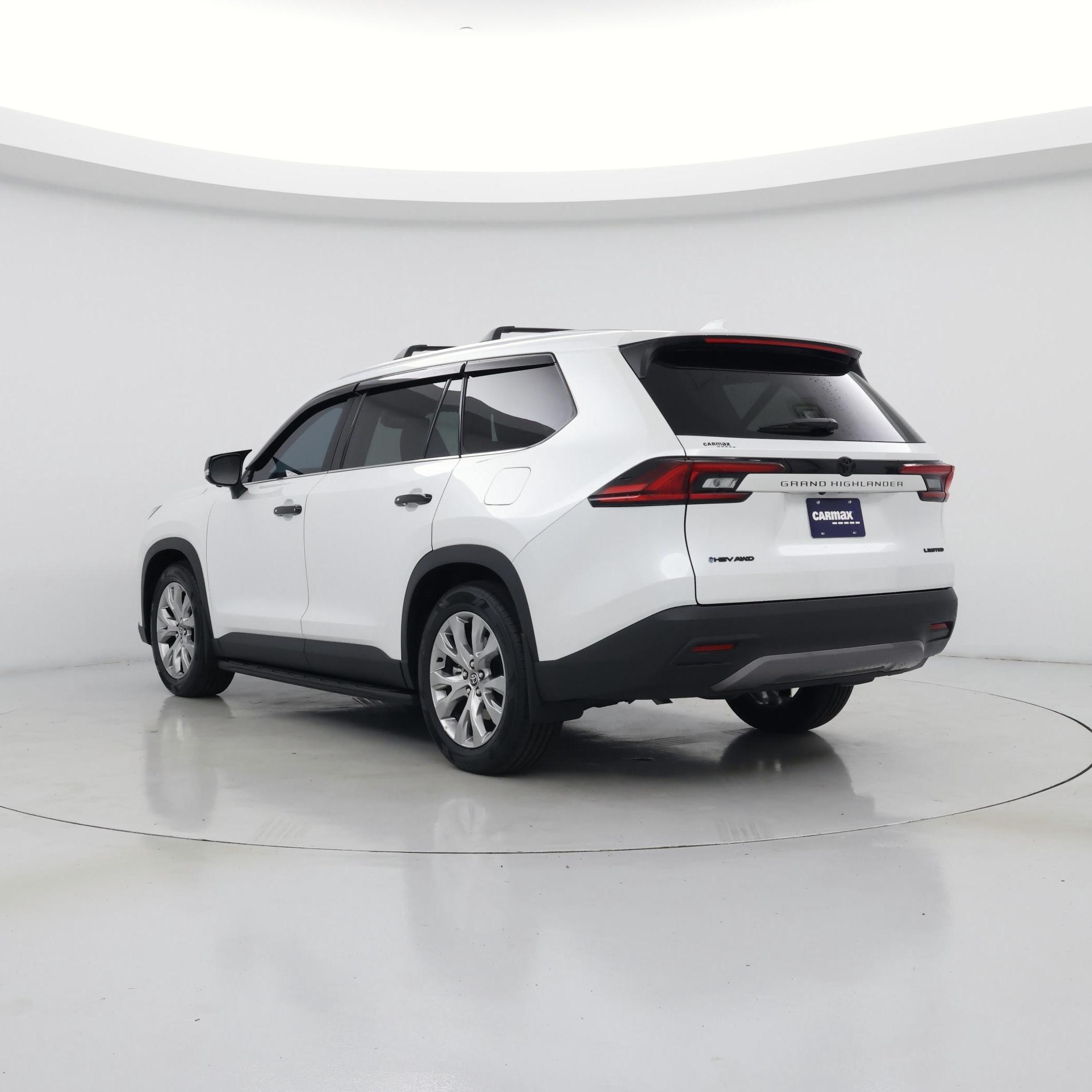 Thumbnail: 2025 Toyota Highlander - 2