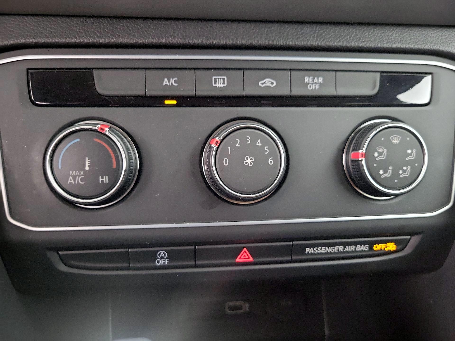 Thumbnail: 2019 Volkswagen Atlas - 16