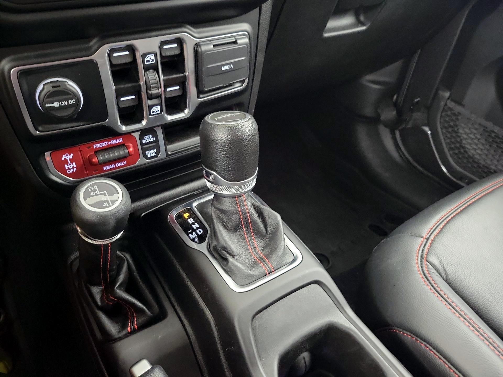 Thumbnail: 2023 Jeep Gladiator - 18