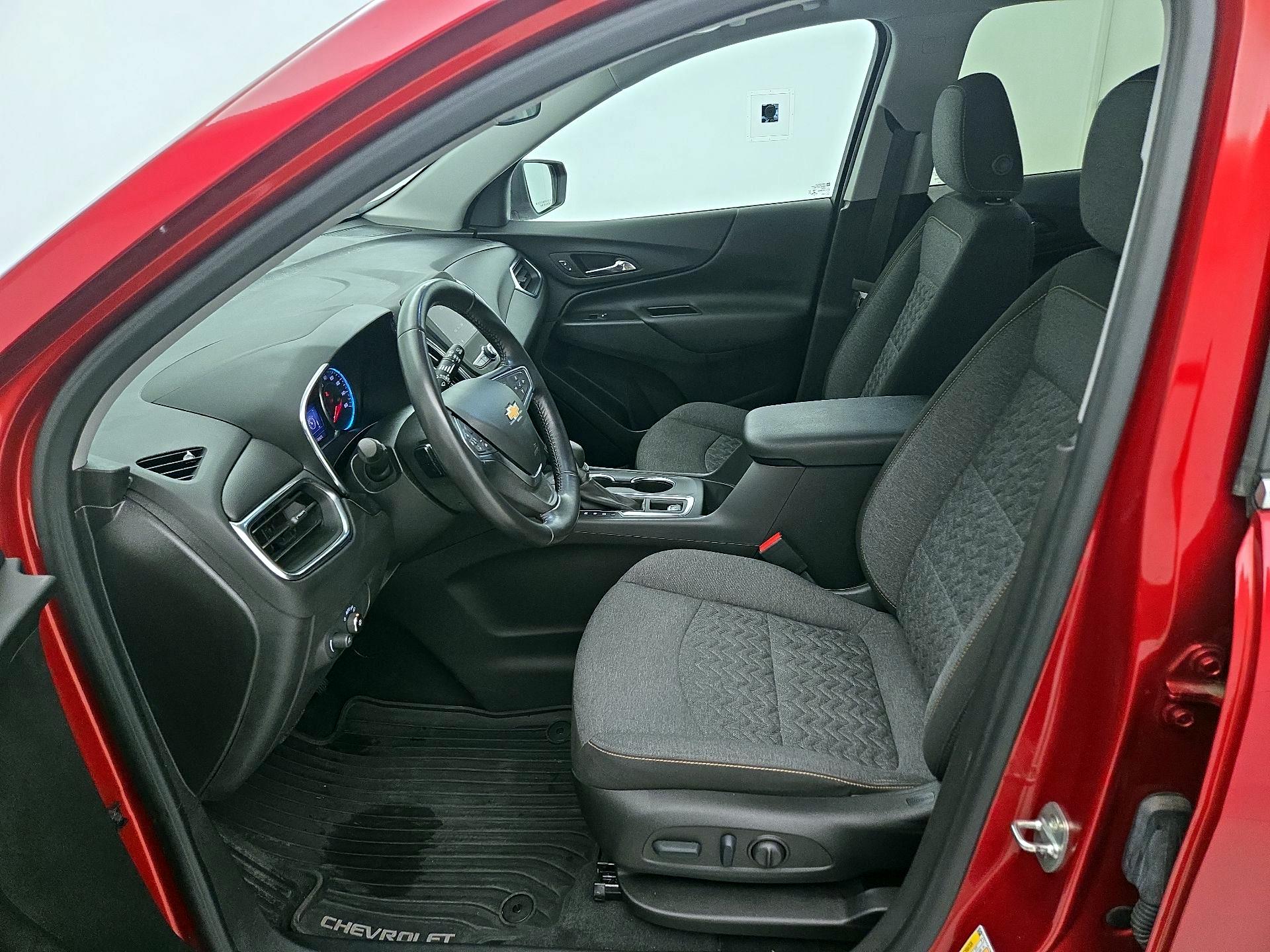 Thumbnail: 2022 Chevrolet Equinox - 11