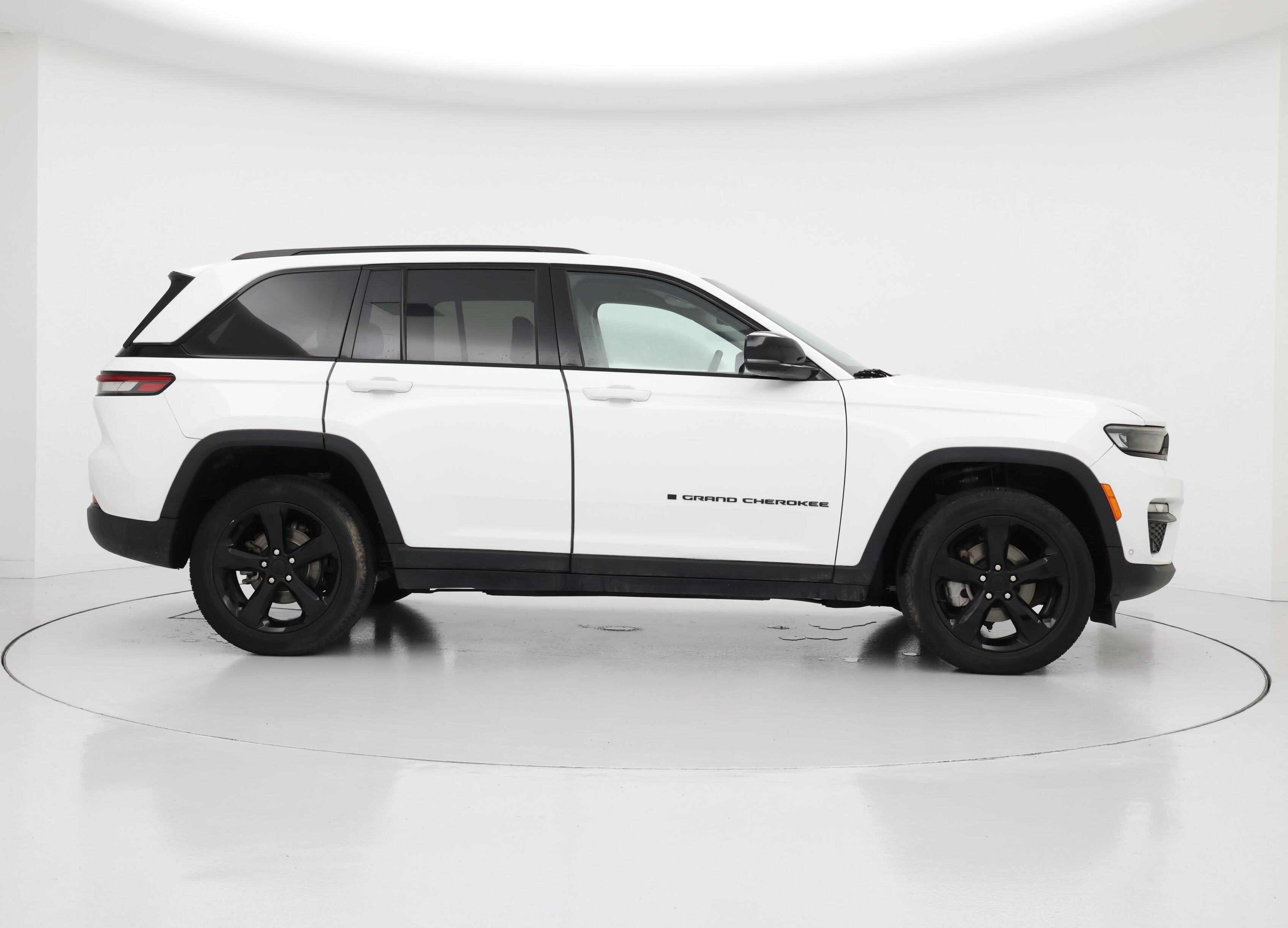 Thumbnail: 2023 Jeep Grand Cherokee - 7