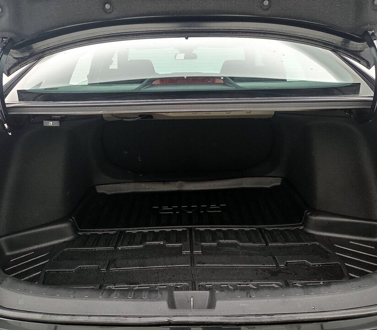 Trunk/Cargo (Seats Up)