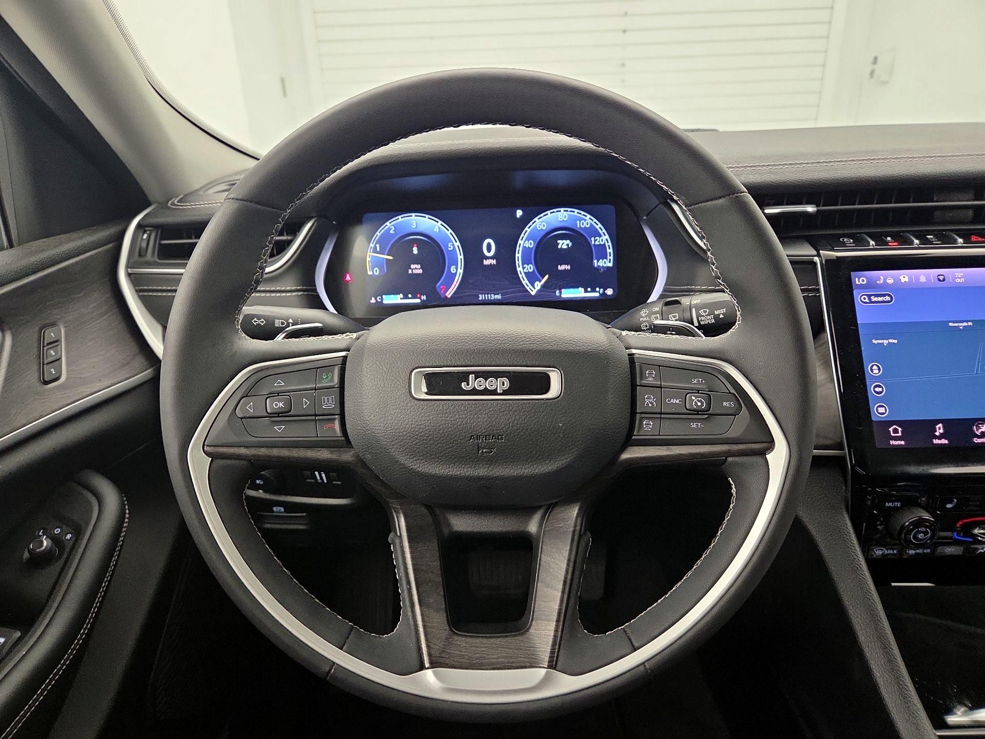 Thumbnail: 2023 Jeep Grand Cherokee L - 10