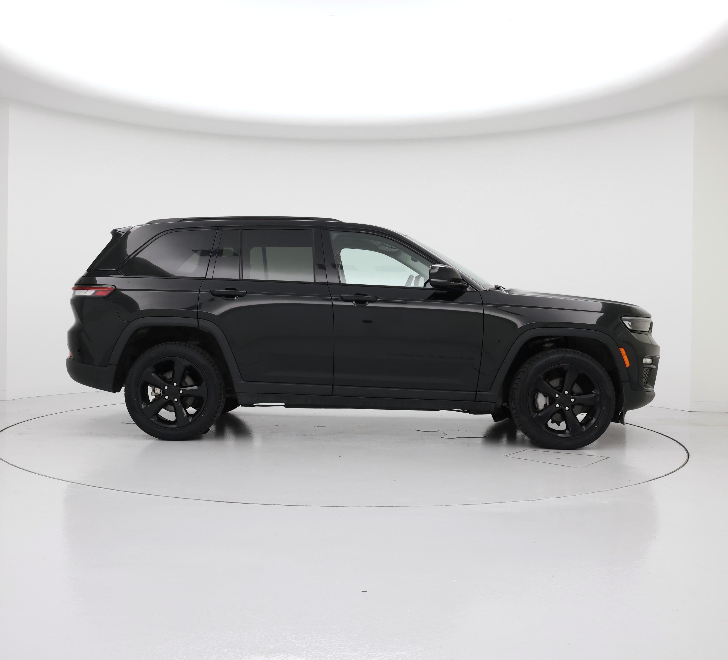 Thumbnail: 2023 Jeep Grand Cherokee - 7