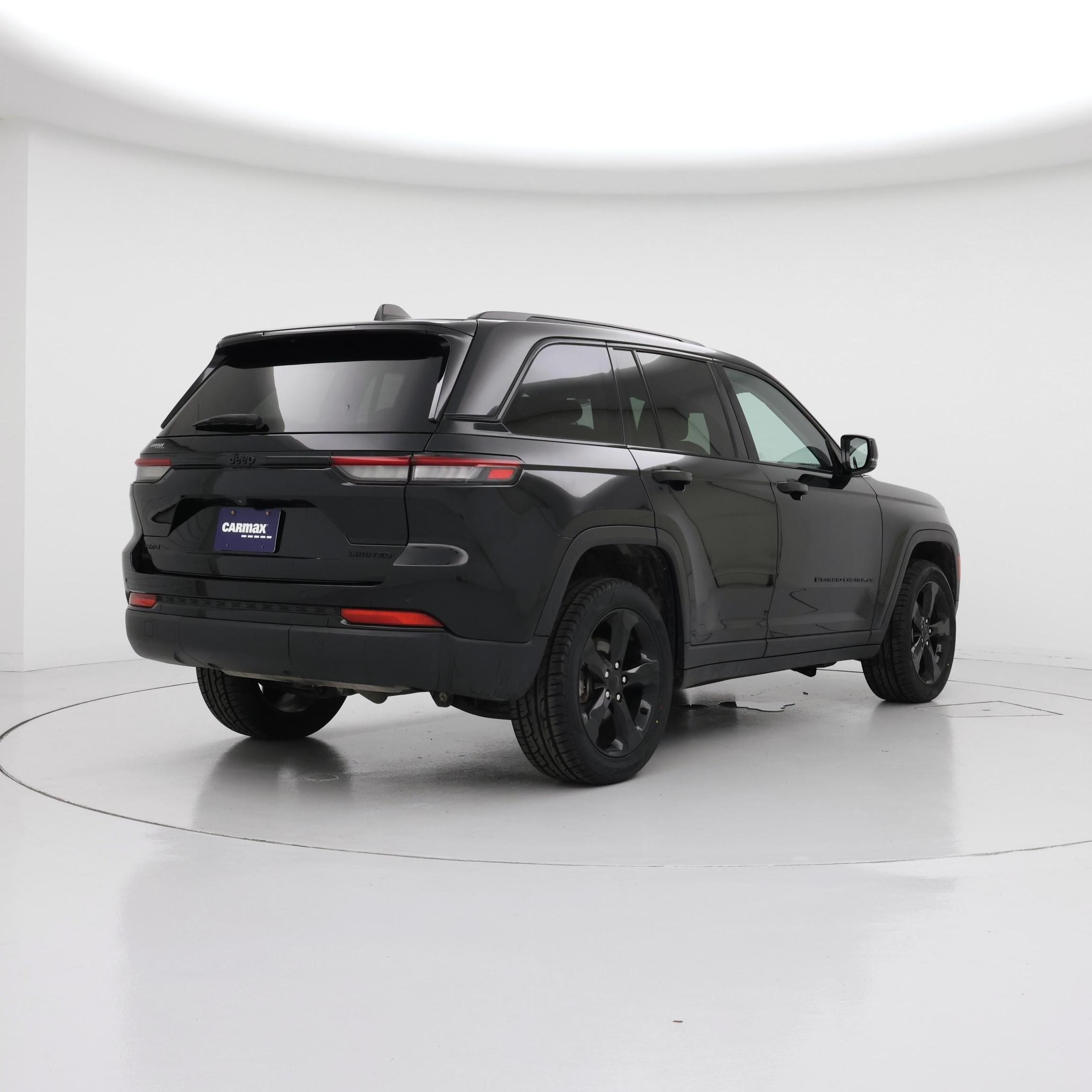 Thumbnail: 2023 Jeep Grand Cherokee - 8