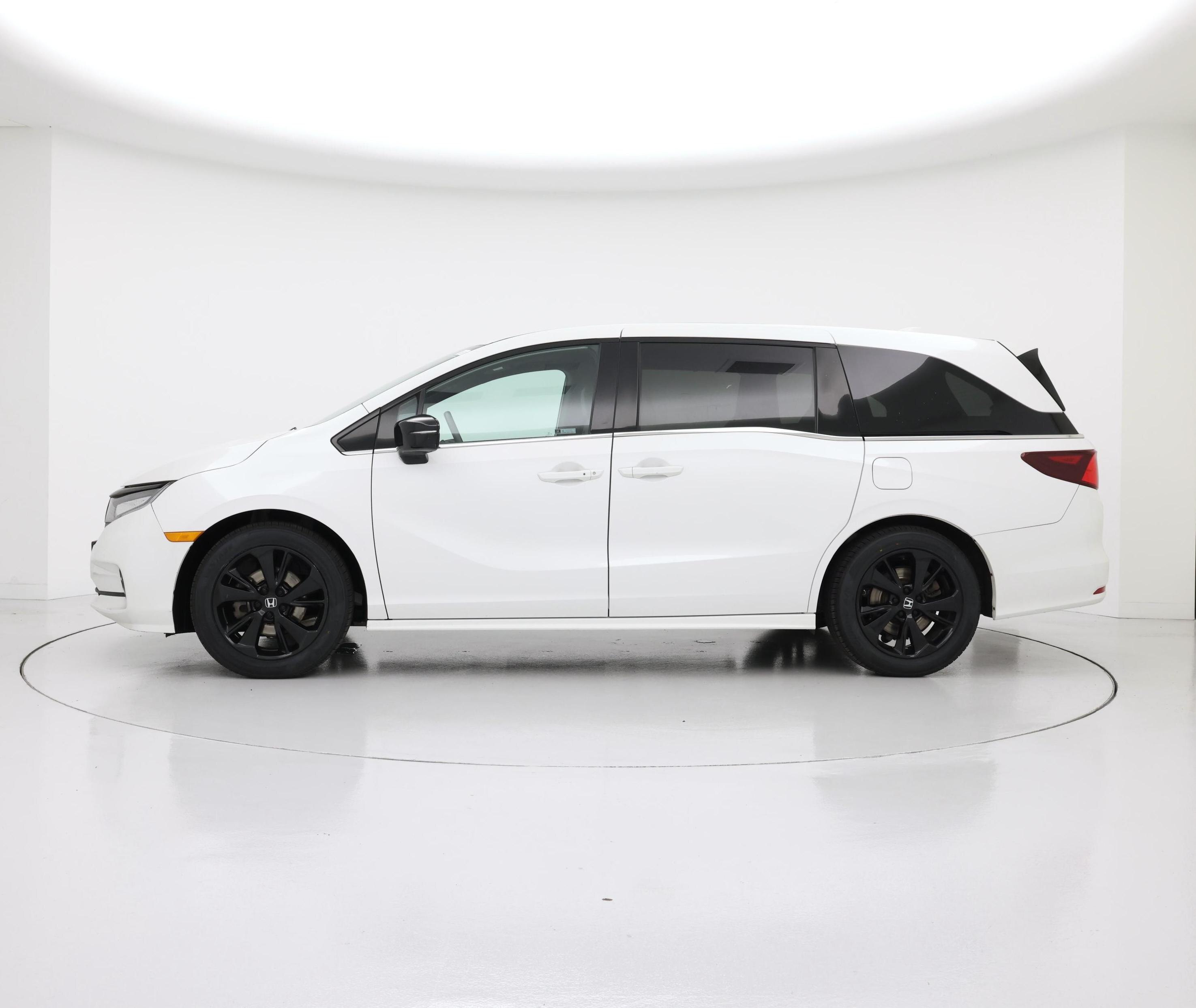 Thumbnail: 2023 Honda Odyssey - 3