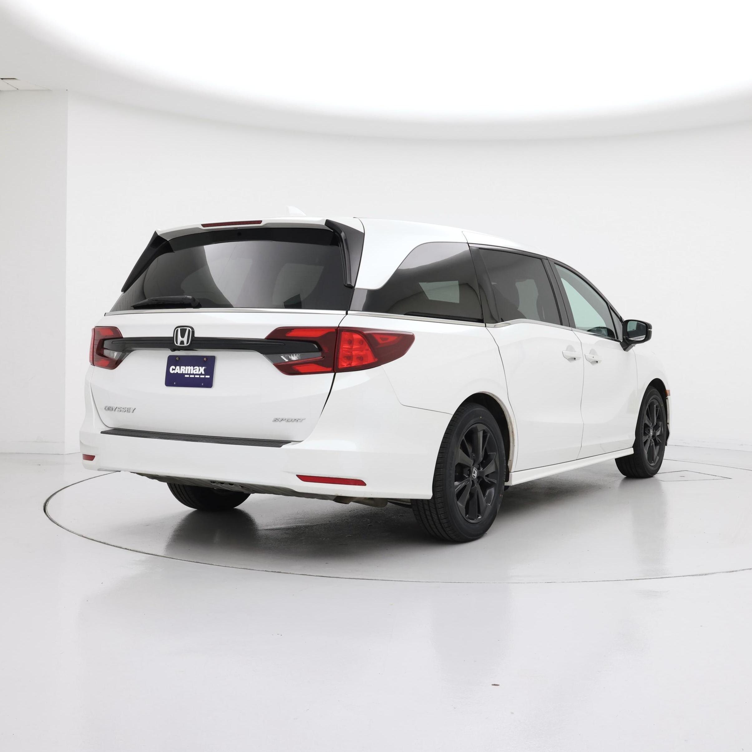 Thumbnail: 2023 Honda Odyssey - 8