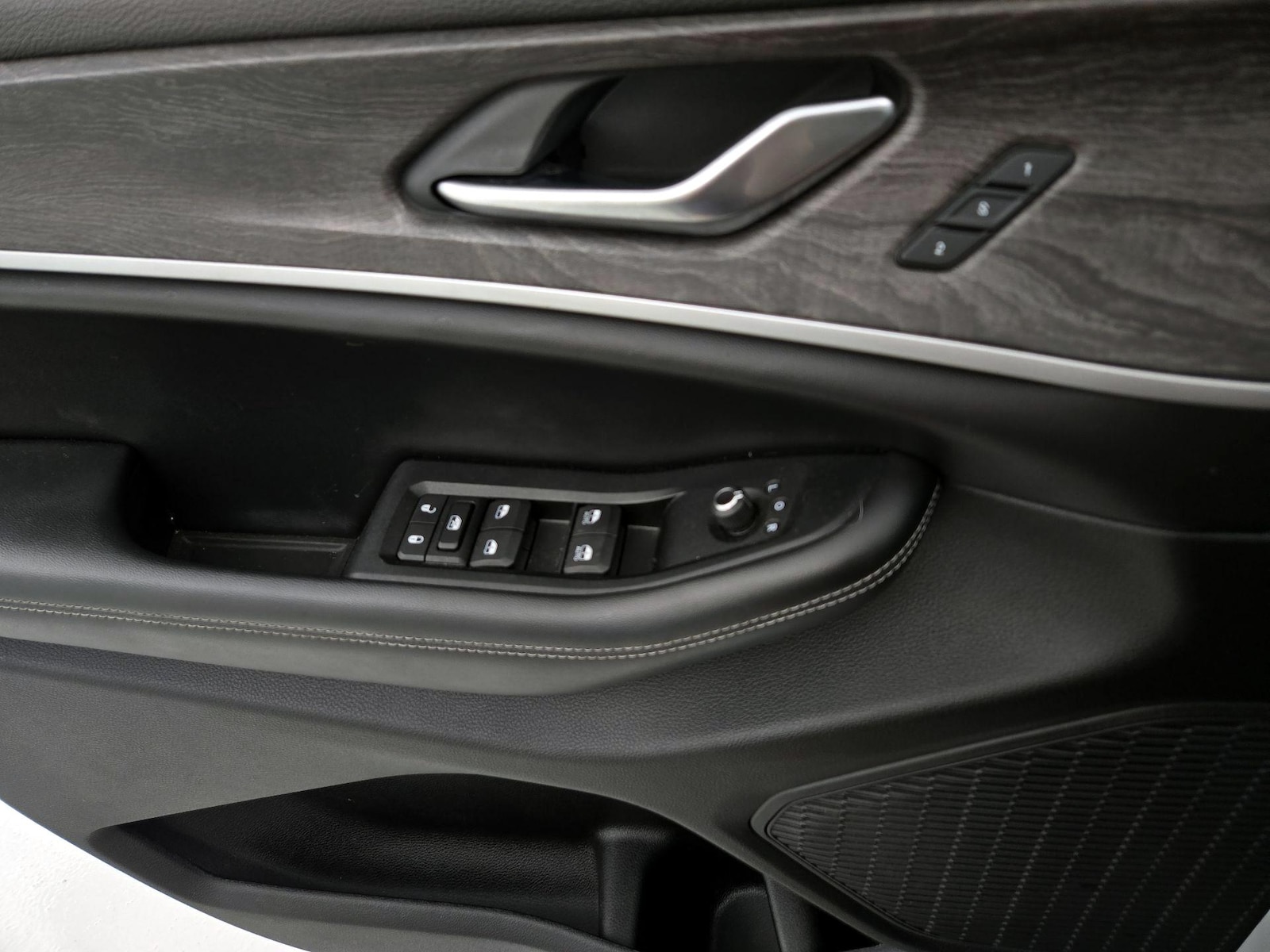 2023 Jeep Grand Cherokee Limited - Photo 13