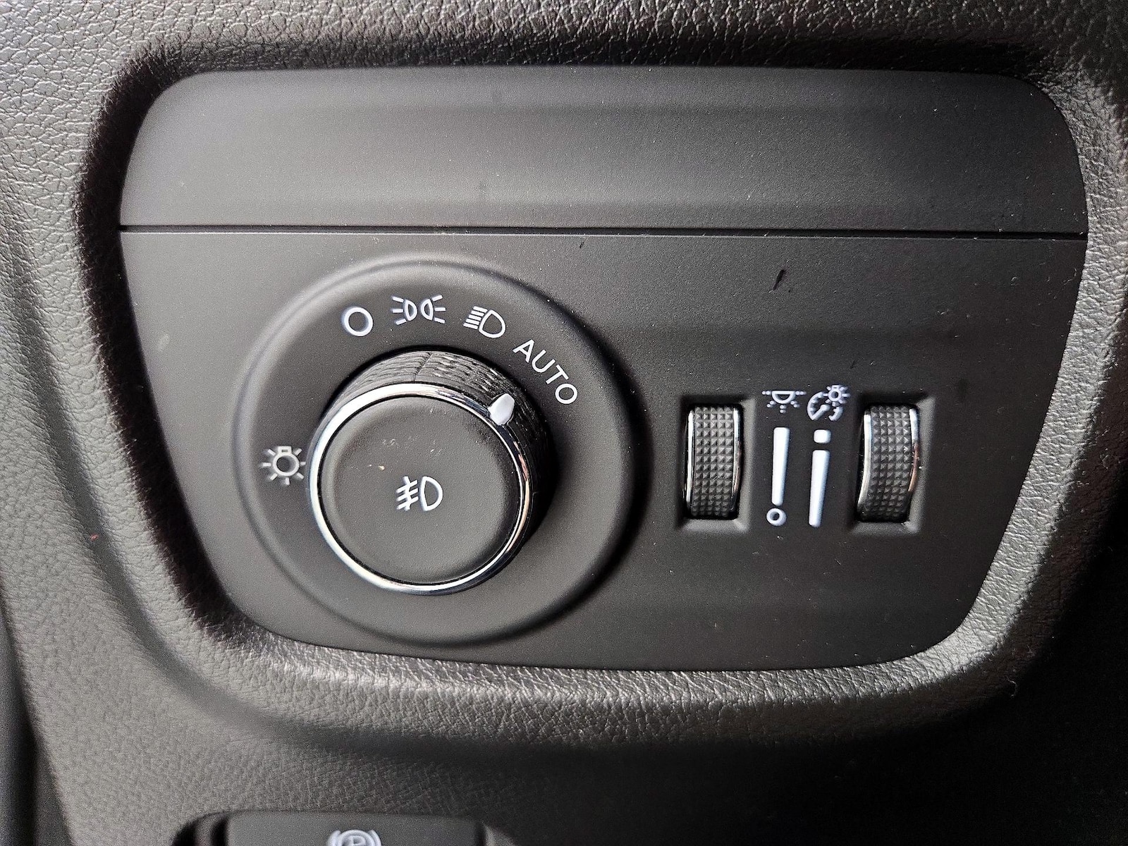 2023 Jeep Grand Cherokee Limited - Photo 14