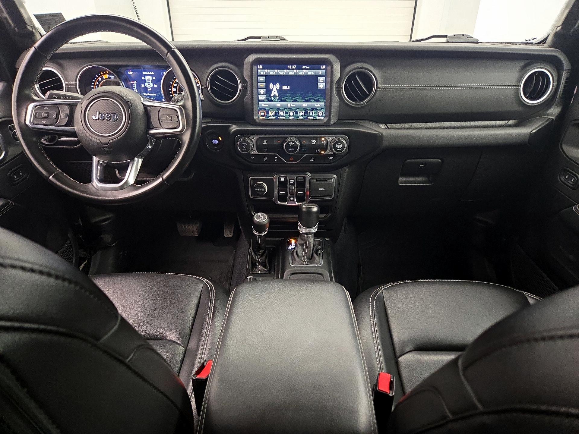 Thumbnail: 2022 Jeep Wrangler - 9