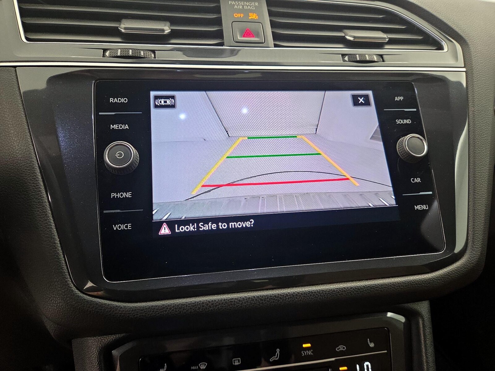 2023 Volkswagen Tiguan SE - Photo 15