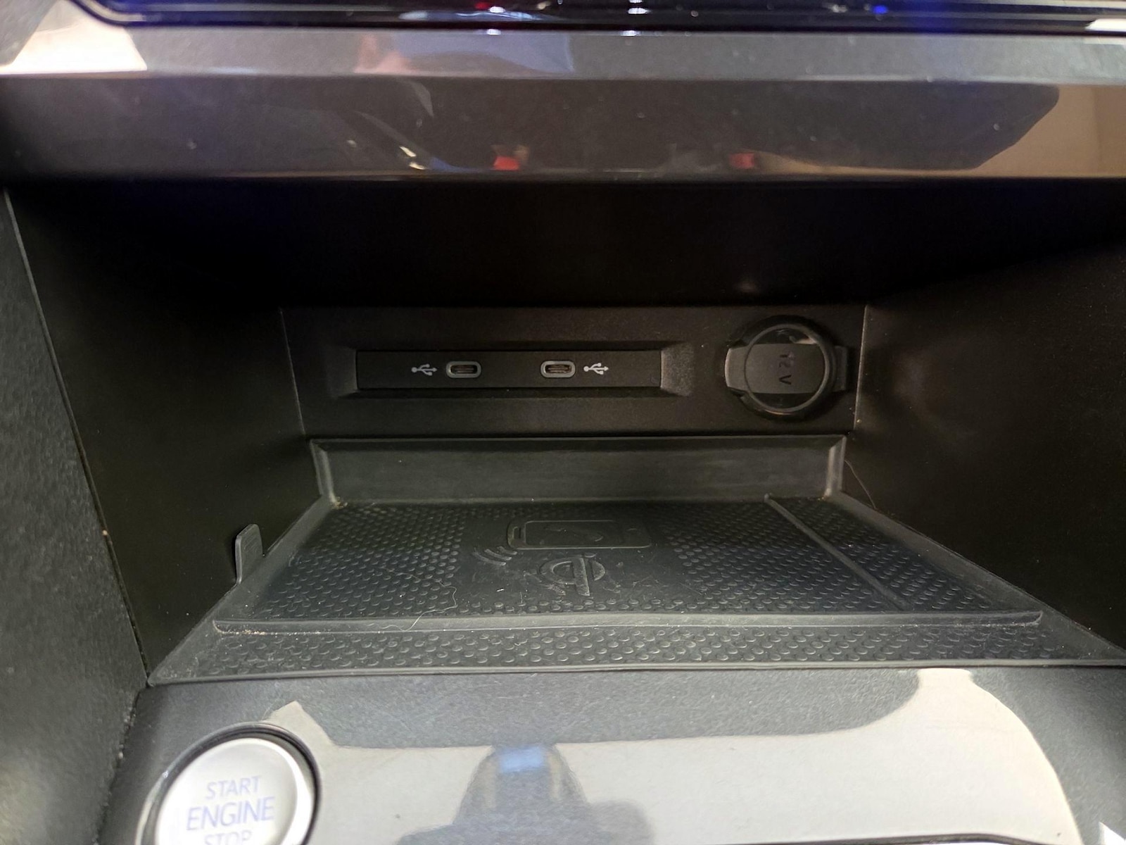 2023 Volkswagen Tiguan SE - Photo 19