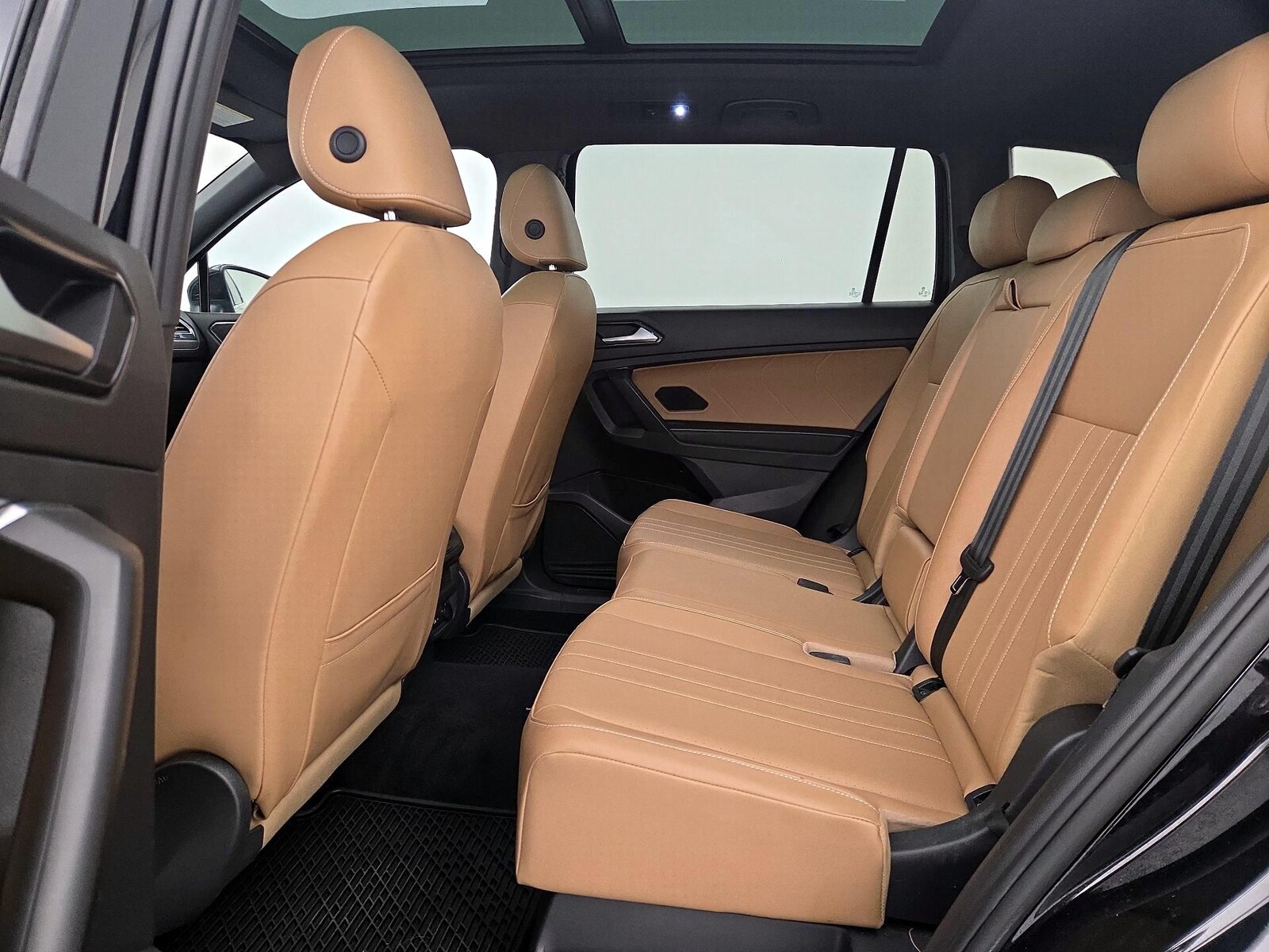 2023 Volkswagen Tiguan SE - Photo 21