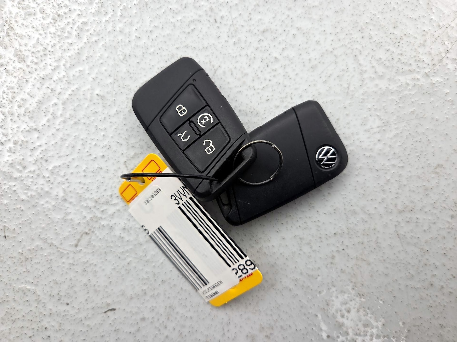 2023 Volkswagen Tiguan SE - Photo 24