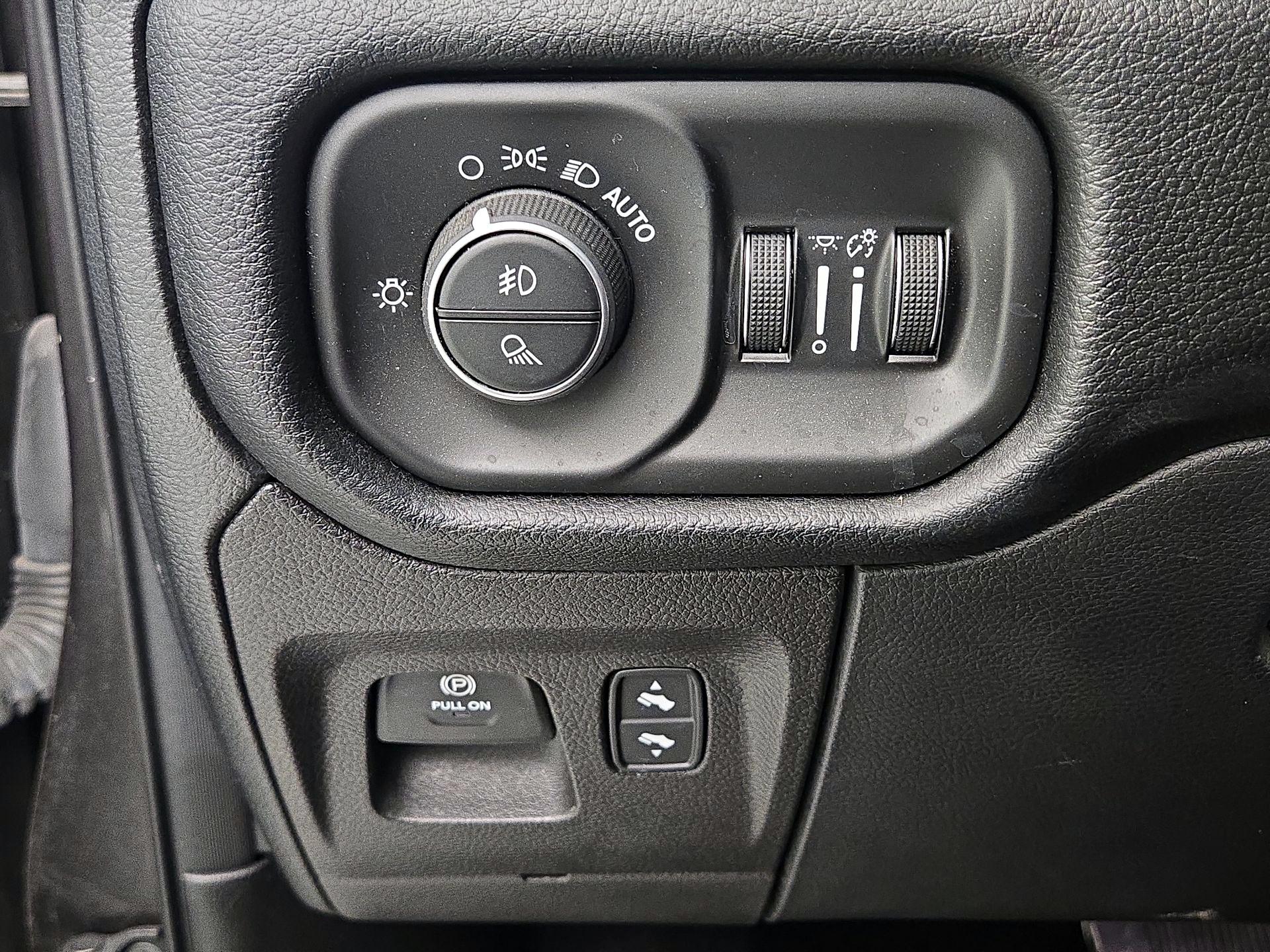 Thumbnail: 2021 RAM 1500 - 13