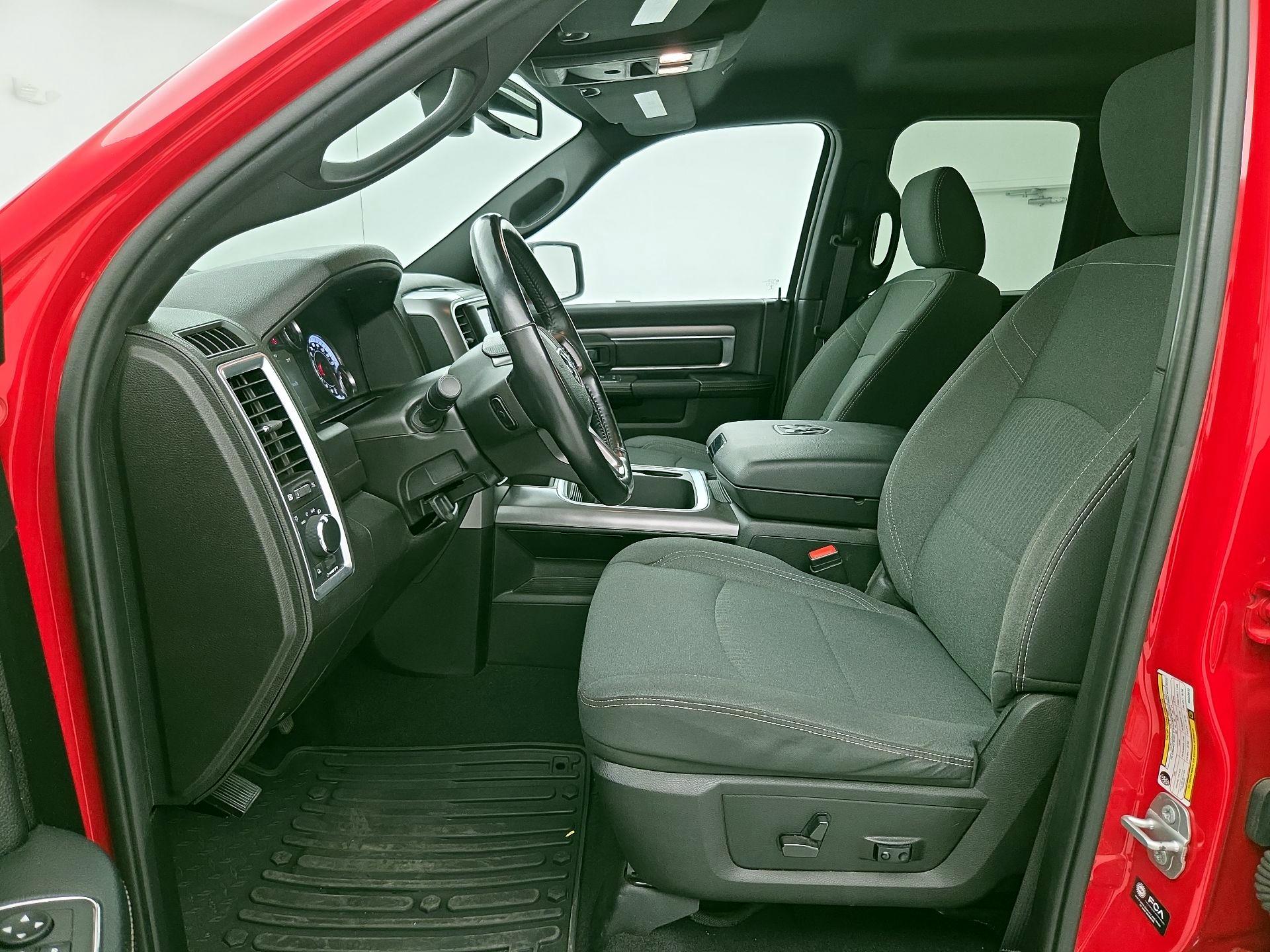 Thumbnail: 2022 RAM 1500 Classic - 11