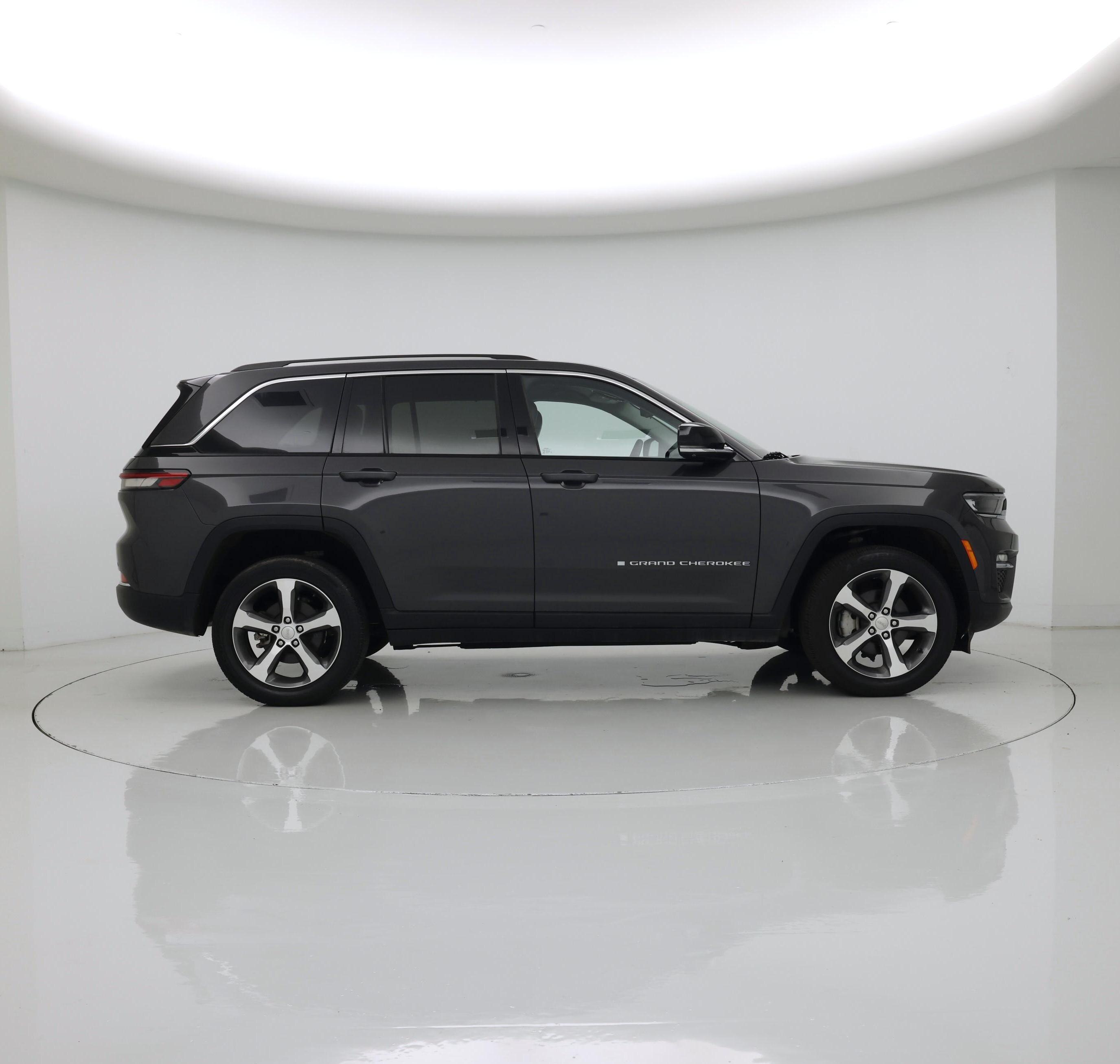 Thumbnail: 2023 Jeep Grand Cherokee - 7