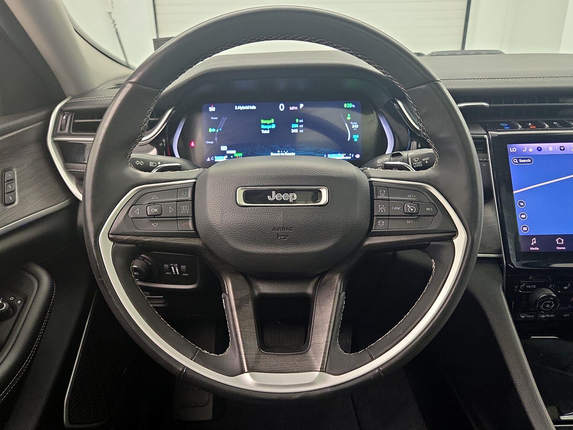 Thumbnail: 2022 Jeep Grand Cherokee - 10