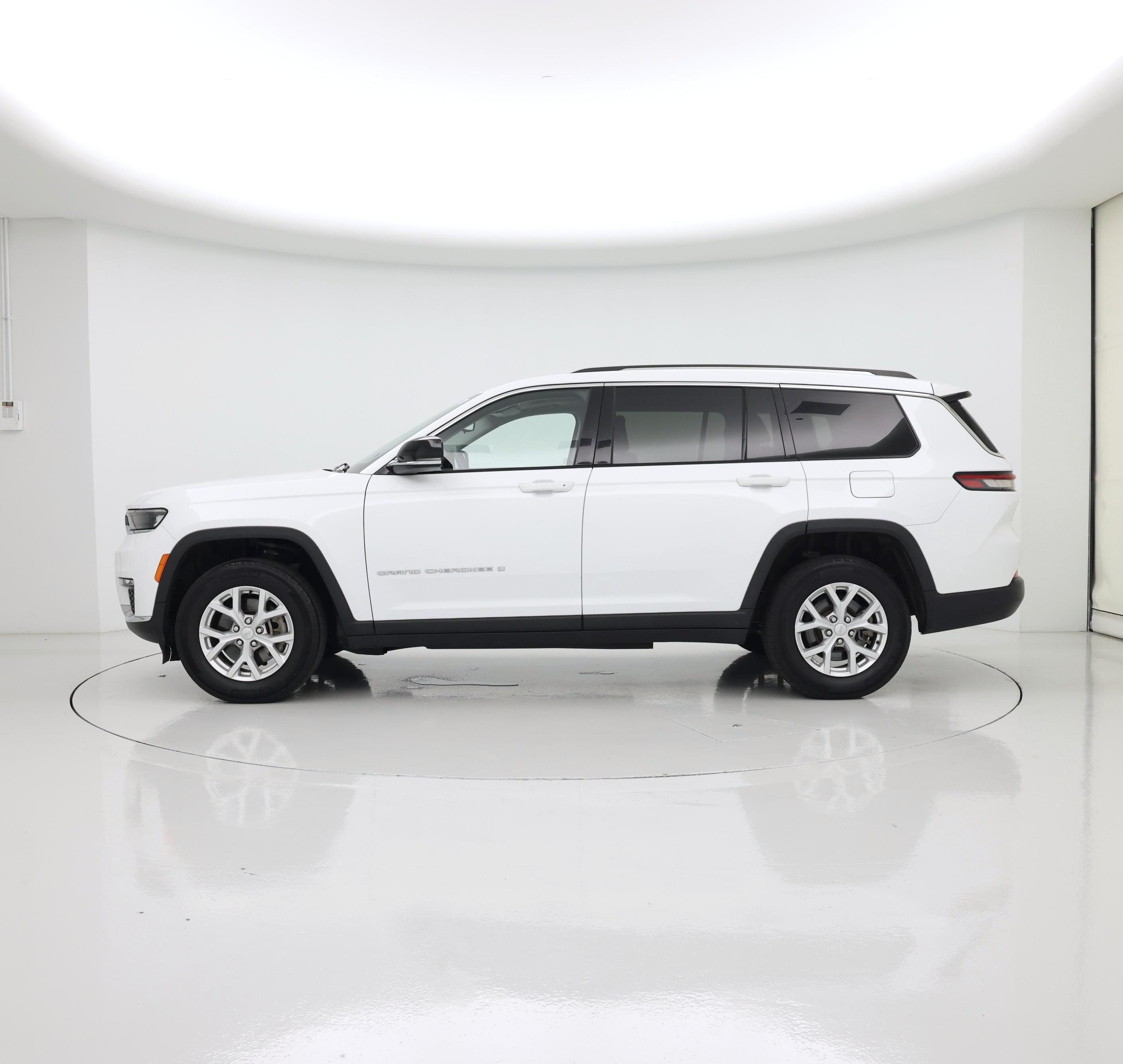 Thumbnail: 2023 Jeep Grand Cherokee L - 3