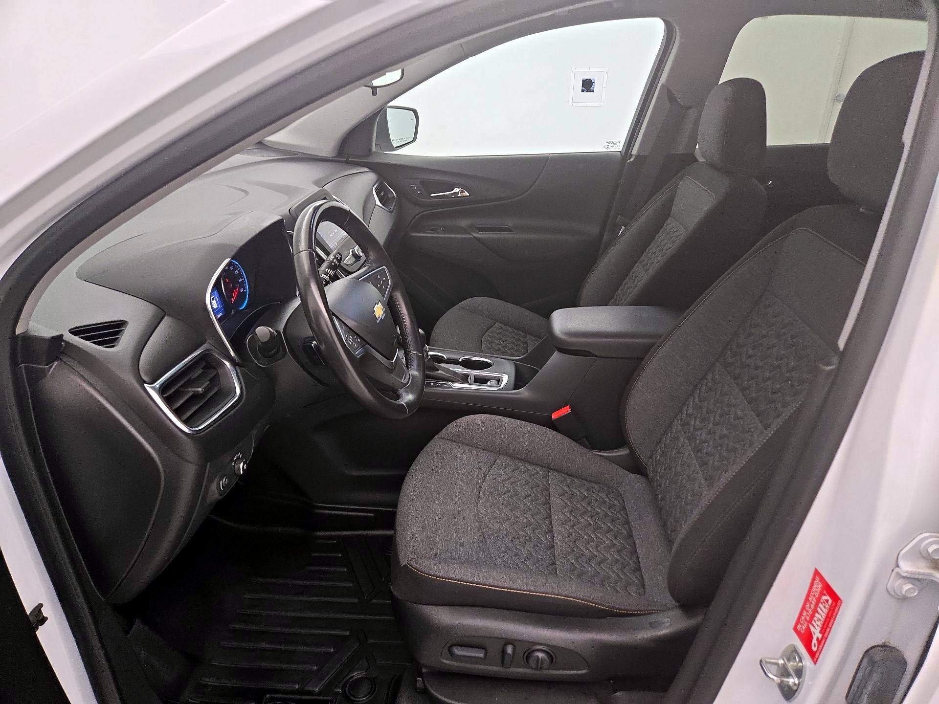 Thumbnail: 2022 Chevrolet Equinox - 11