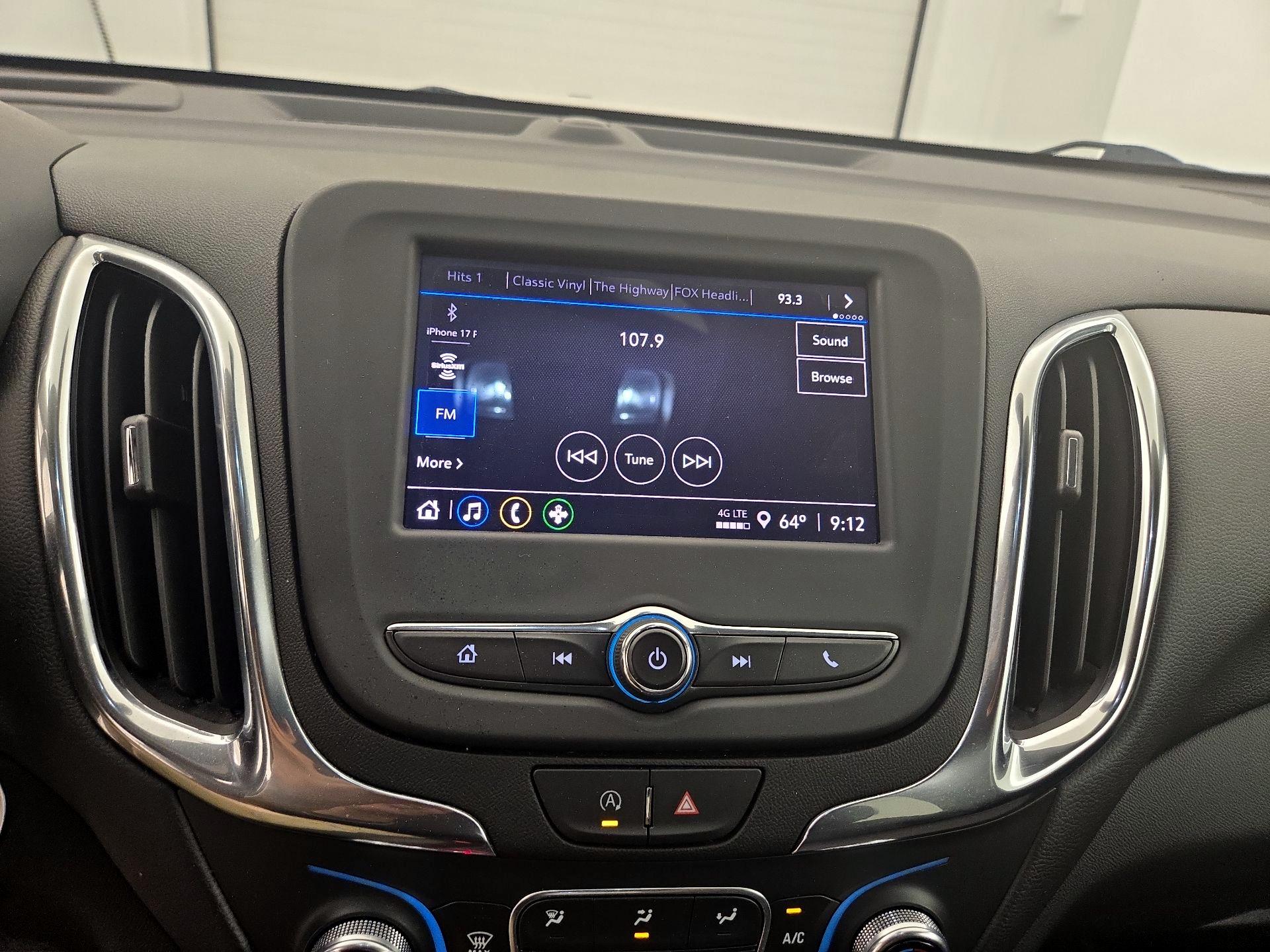 Thumbnail: 2022 Chevrolet Equinox - 15