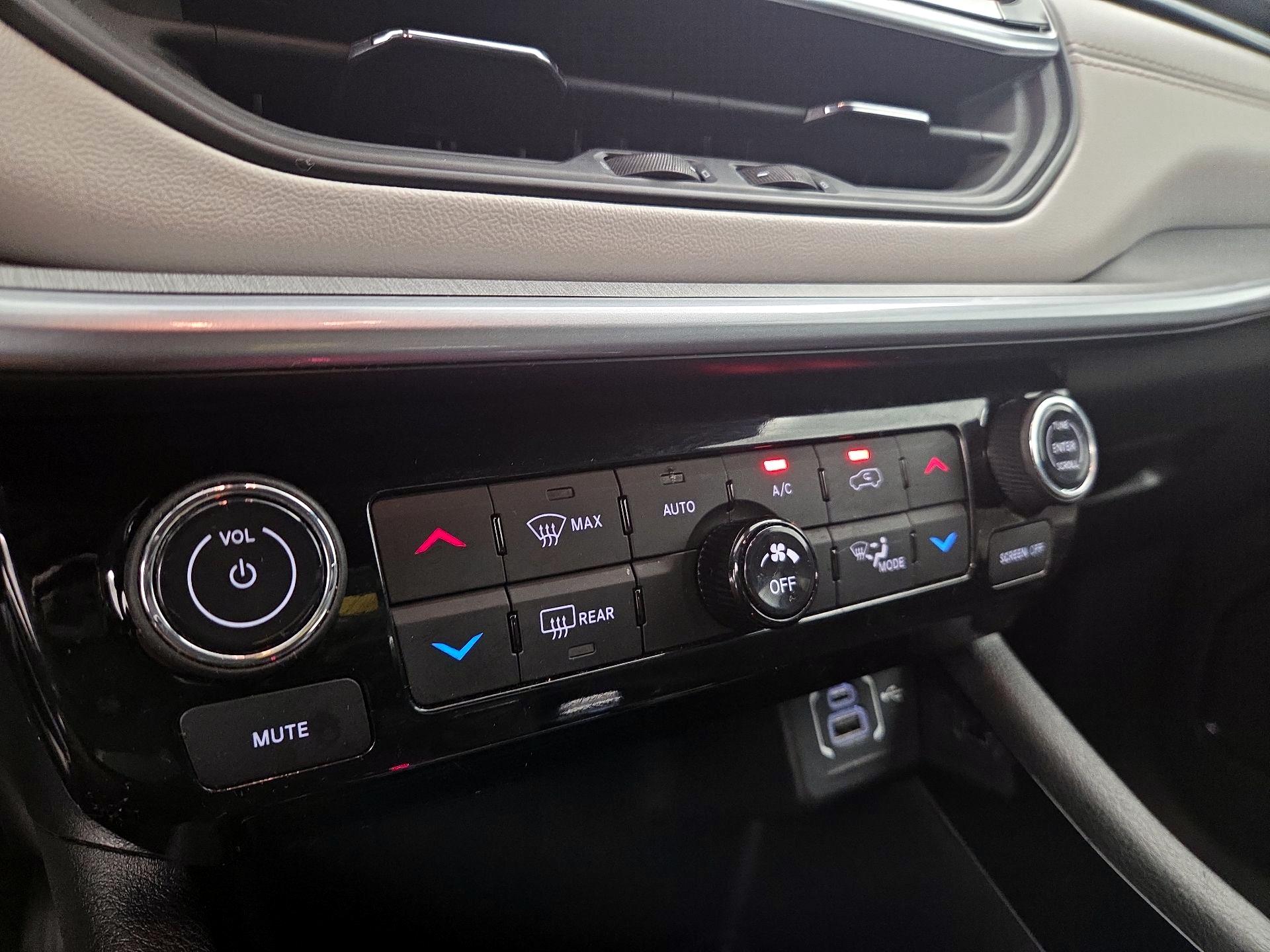 Thumbnail: 2024 Jeep Compass - 16